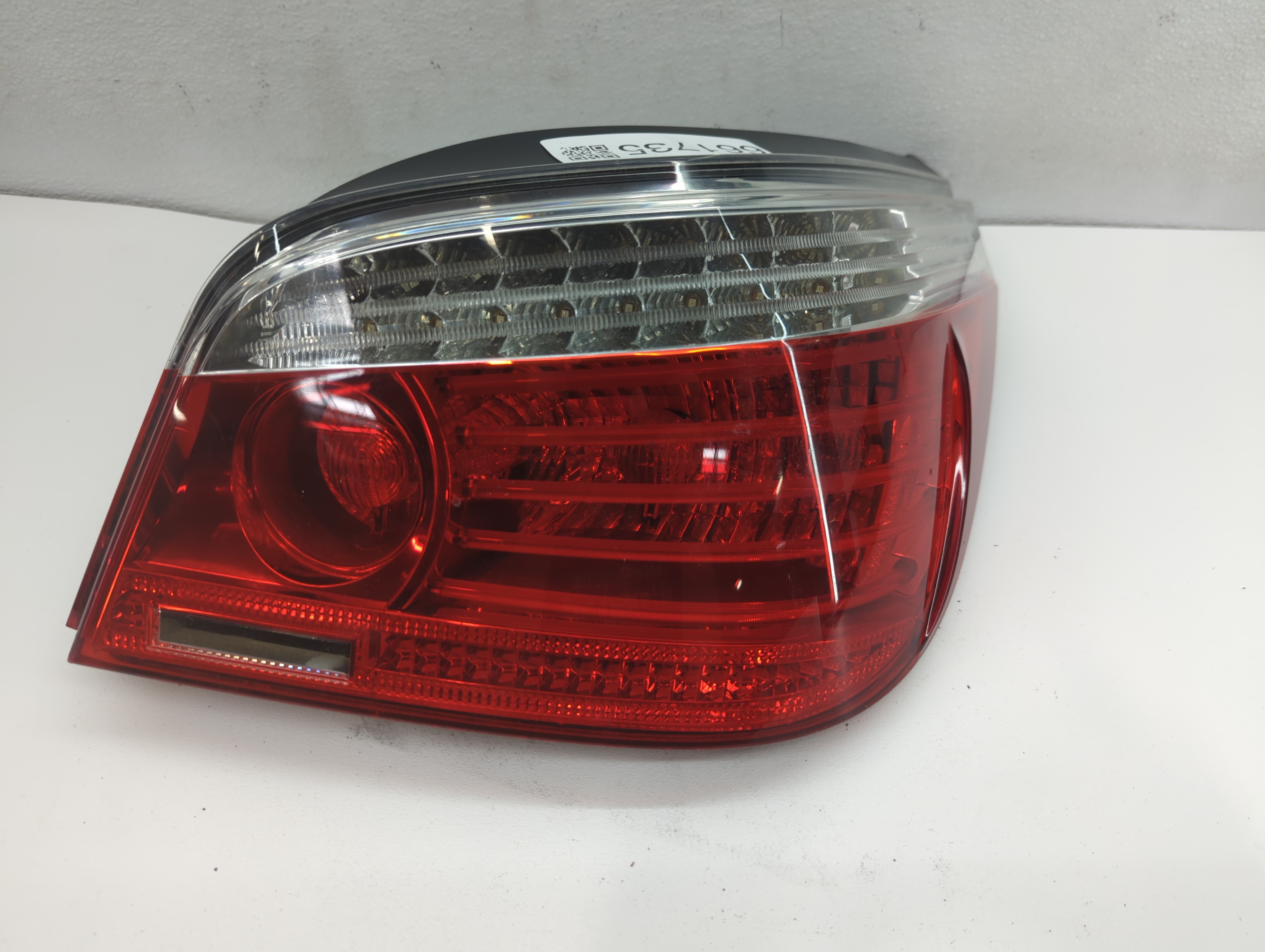 Picture of Bmw 533i Passenger Right Side Tail Light Taillight Oem 661735
