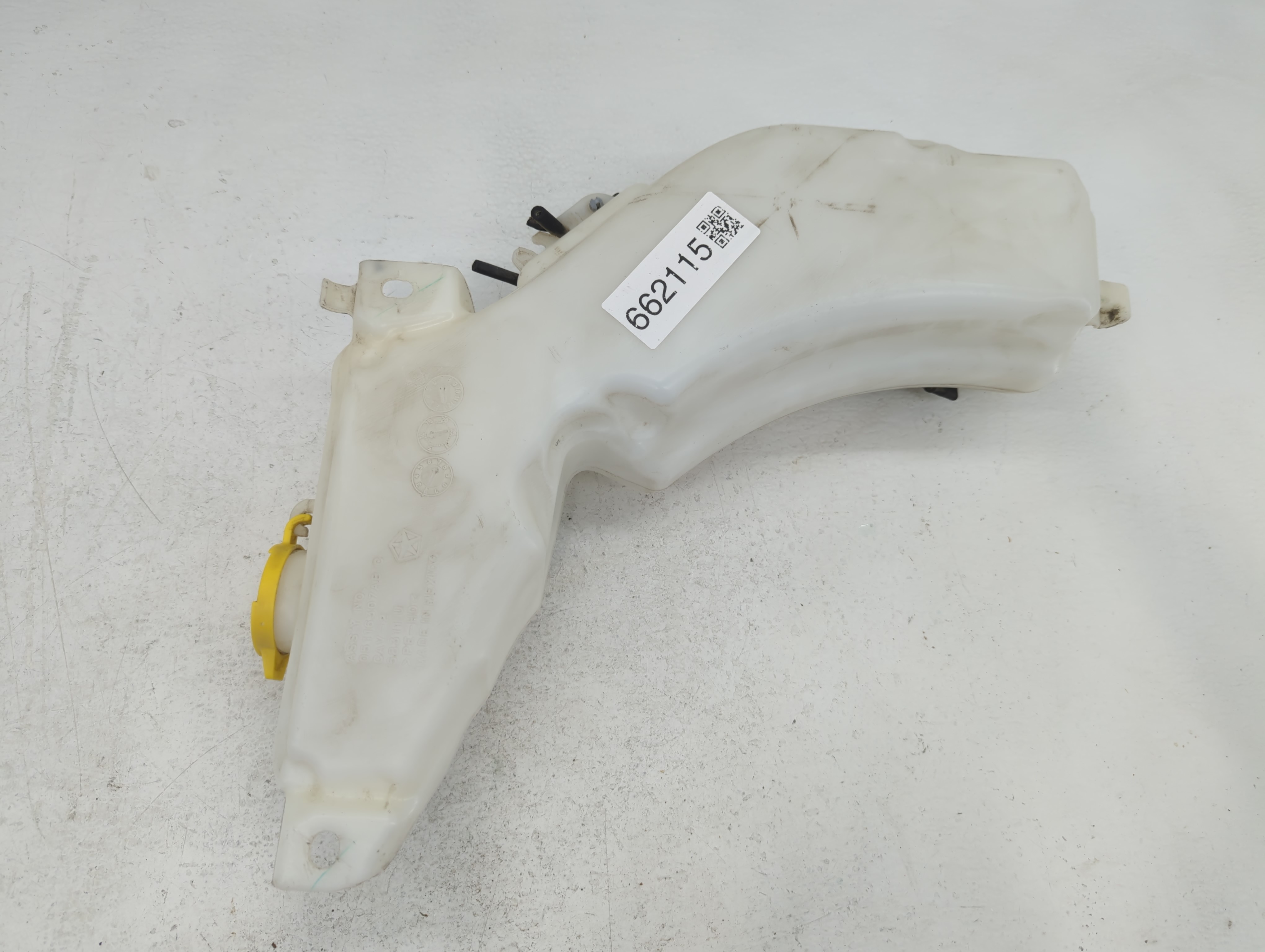 2017 Dodge Journey Windshield Washer Fluid Reservoir Bottle Oem 662115 - Oemusedautoparts1.com