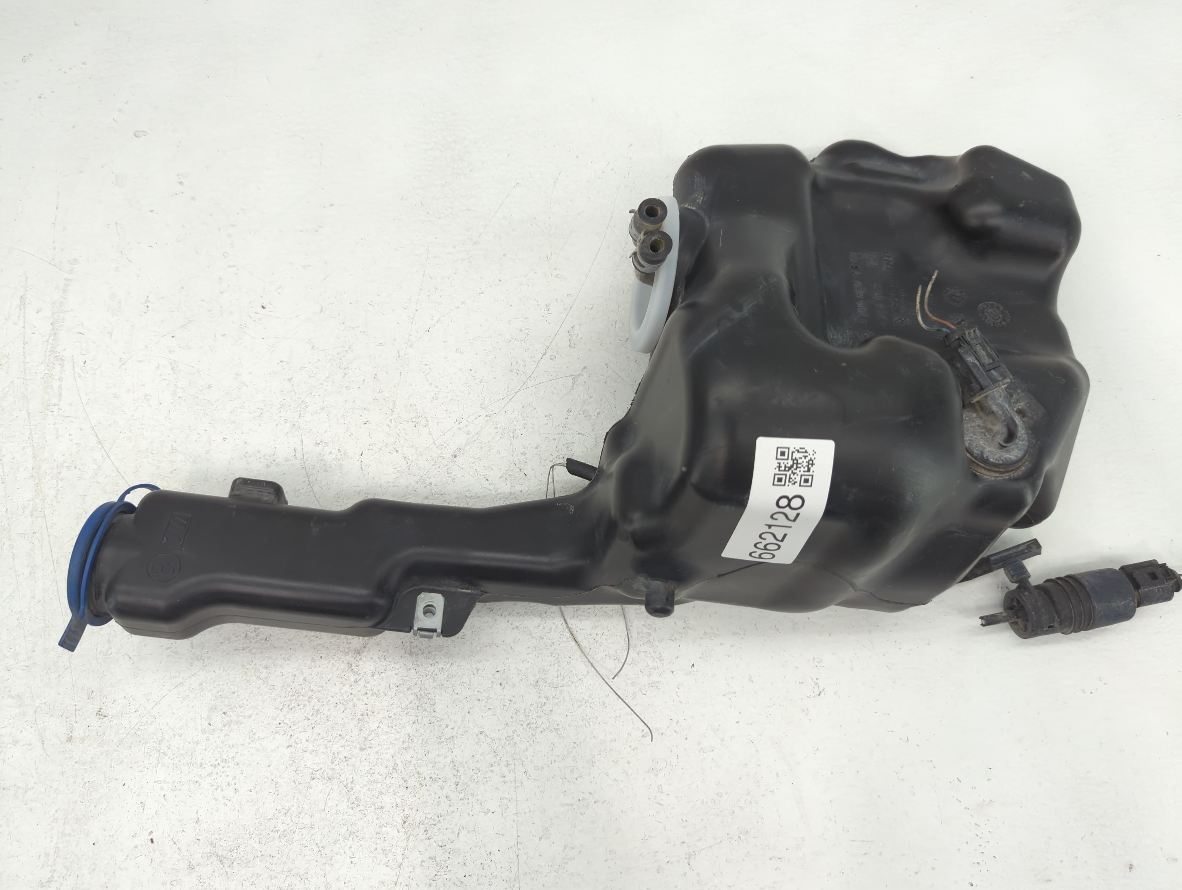 Mercedes-benz E350 Windshield Washer Fluid Reservoir Bottle Oem 662128 - Oemusedautoparts1.com