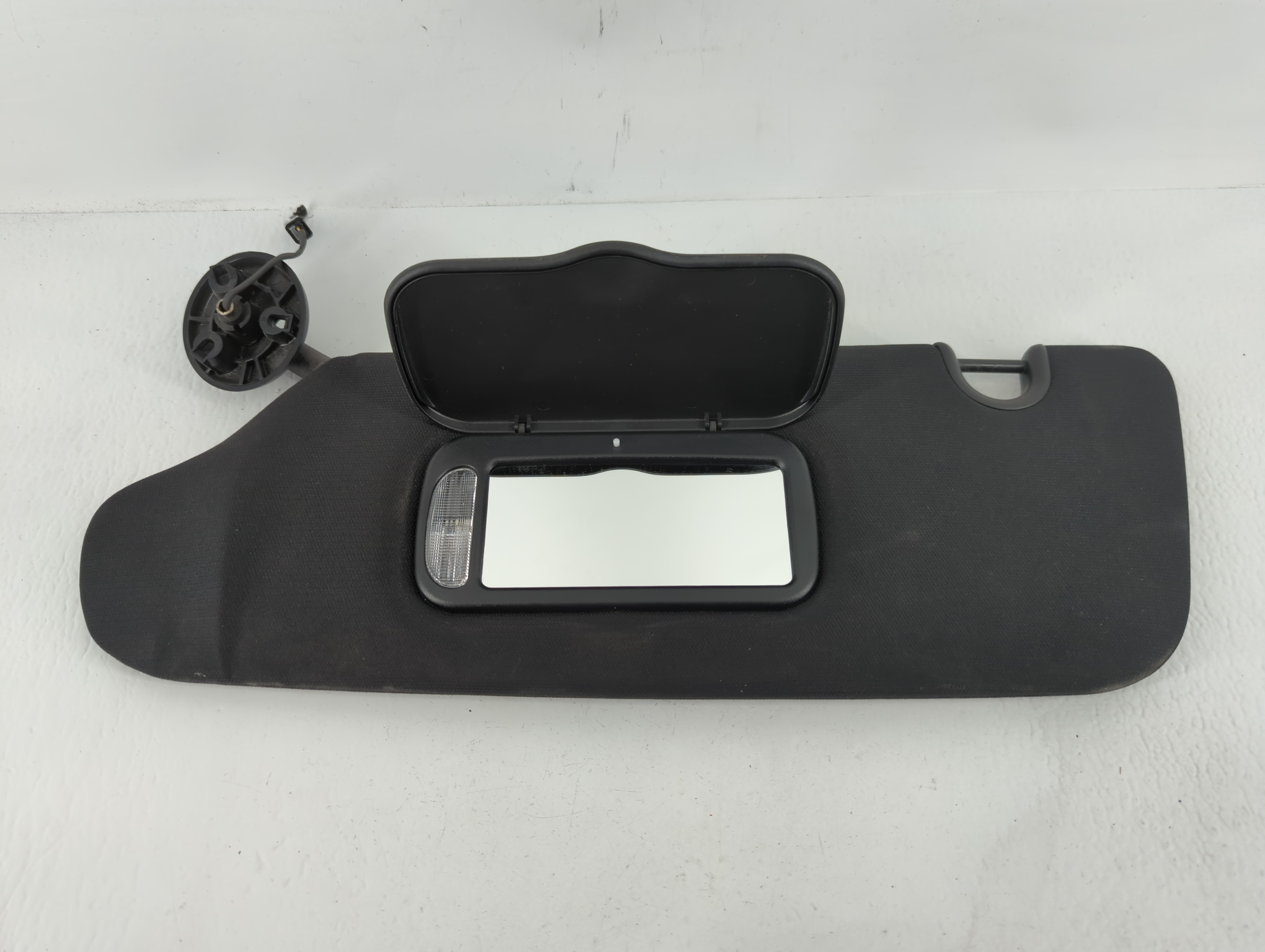 Picture of Dodge Caravan Driver Sun Visor Mirror Left Sunvisor Black 663640
