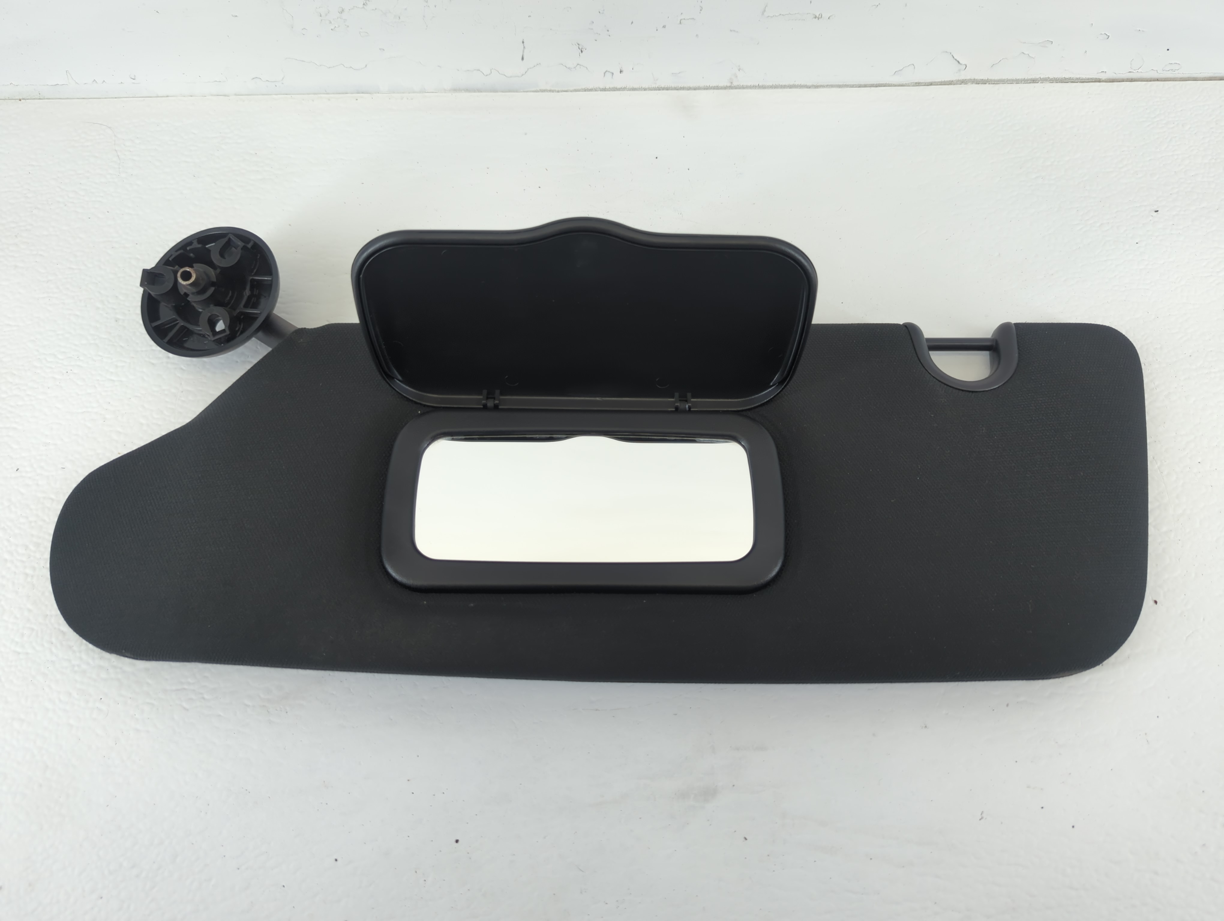 Picture of Dodge Caravan Driver Sun Visor Mirror Left Sunvisor Black 664426