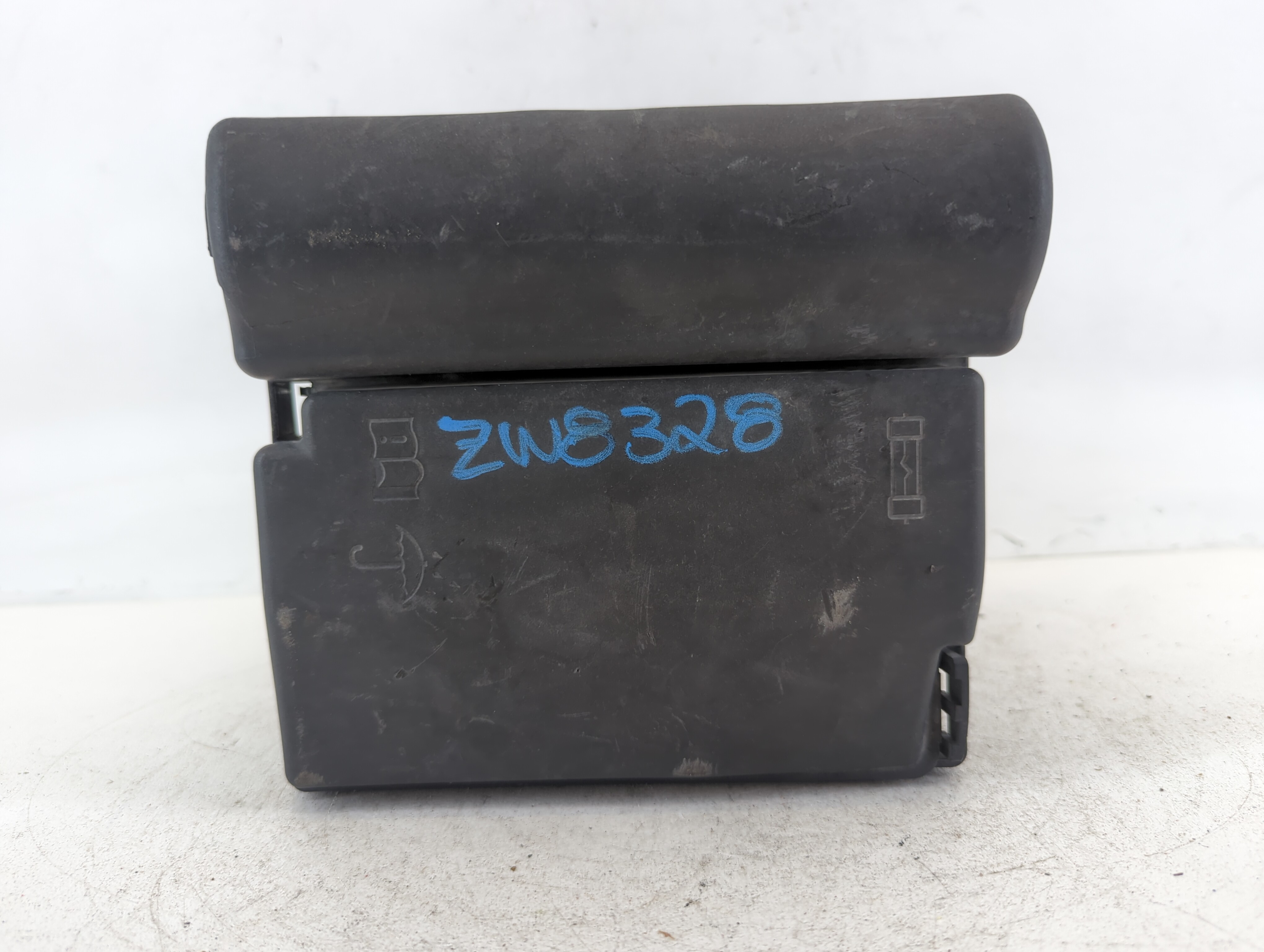 2012-2020 Volkswagen Passat Fusebox Fuse Box Relay Module 665190 - Oemusedautoparts1.com