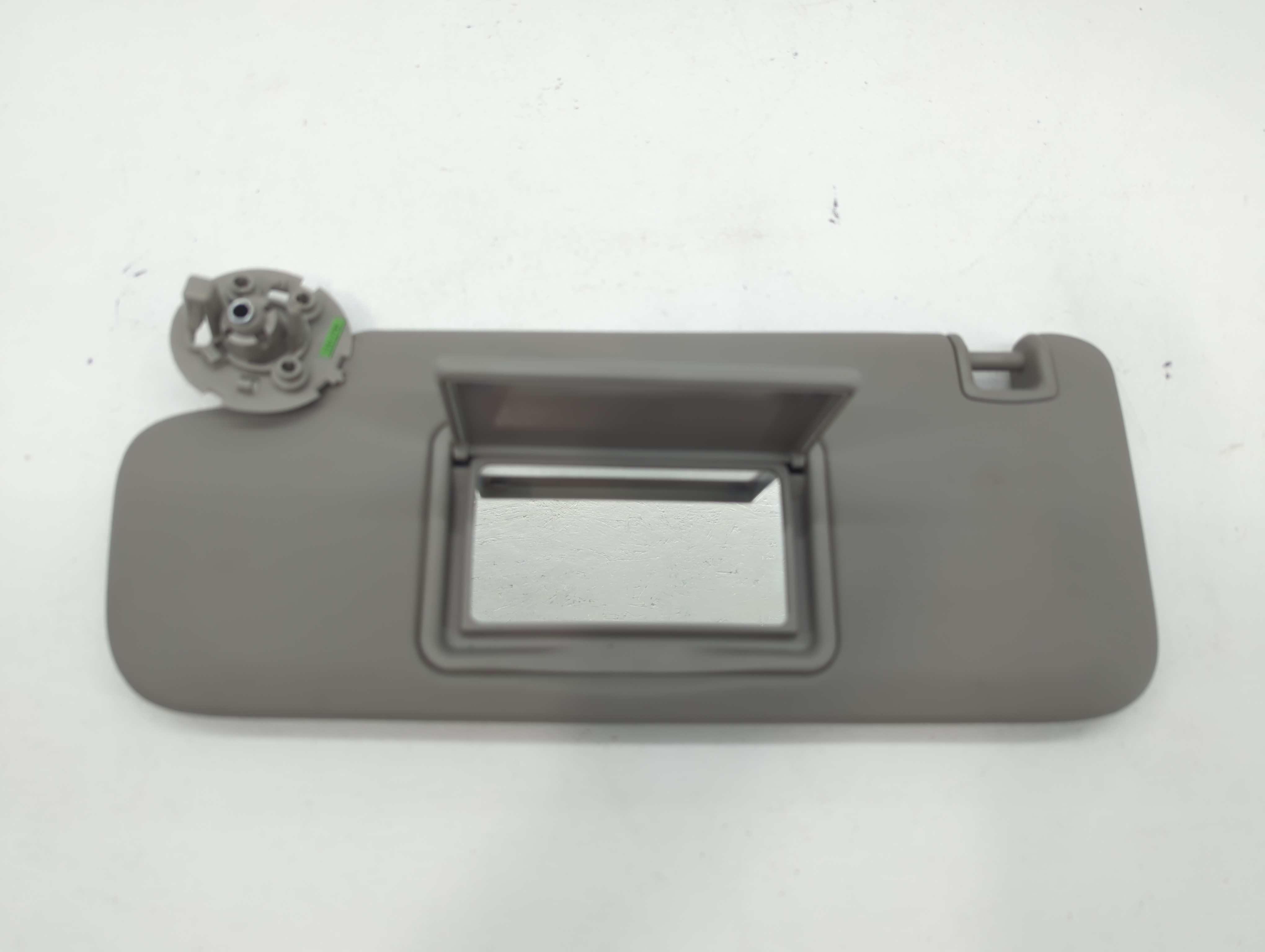 2011-2016 Chevrolet Cruze Driver Sun Visor Mirror Left Sunvisor Grey 665319 - Oemusedautoparts1.com