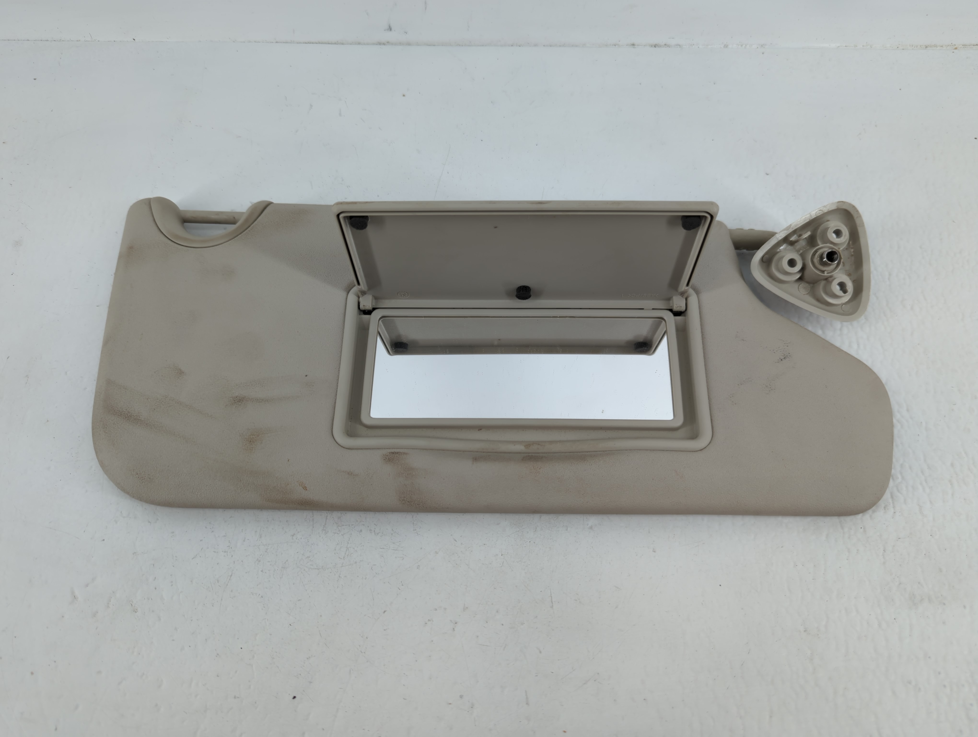 2013 Dodge Journey Passenger Sun Visor Mirror Right Sunvisor Light Beige 665363 - Oemusedautoparts1.com