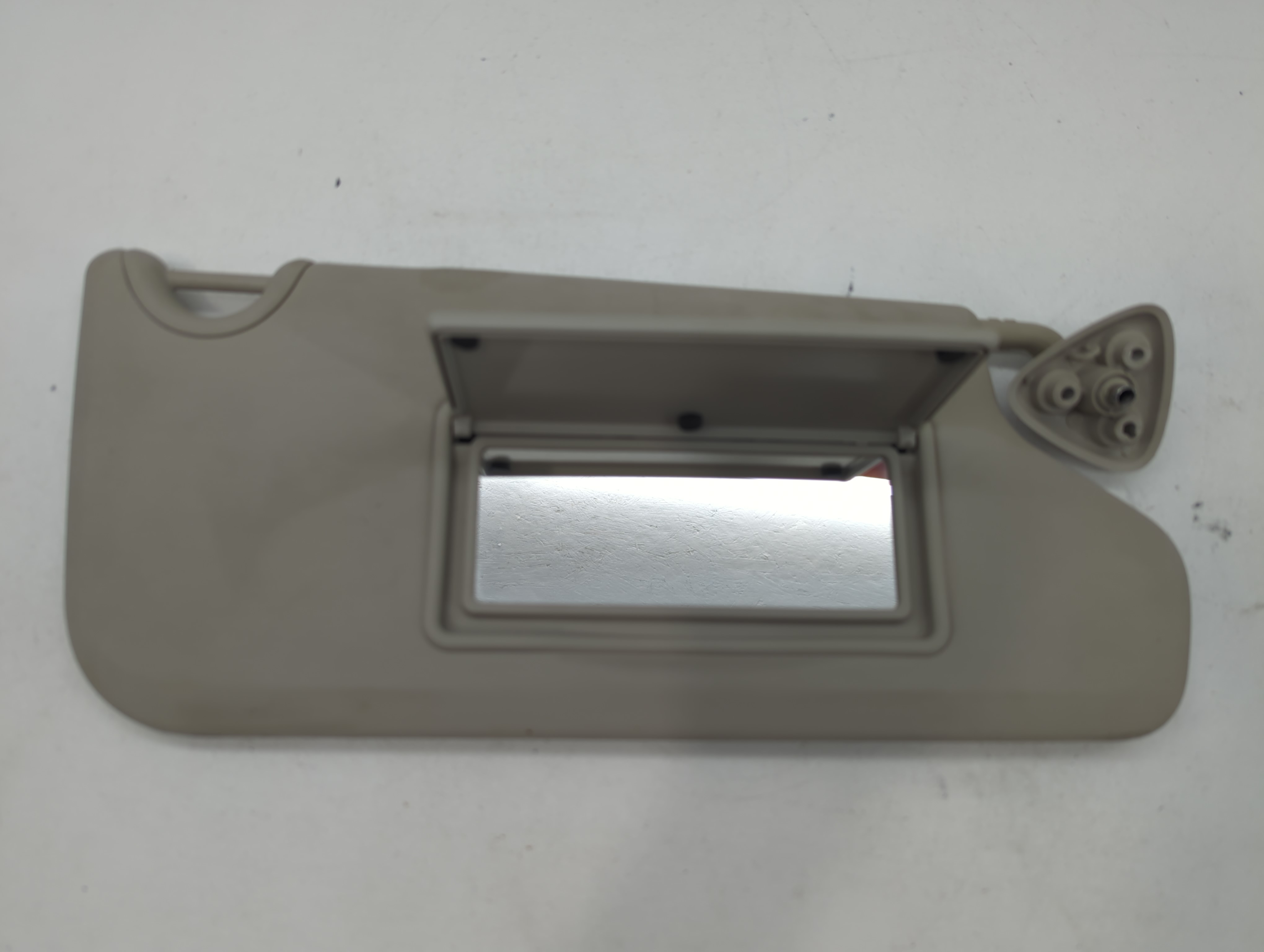 2013 Dodge Journey Passenger Sun Visor Mirror Right Sunvisor Beige 666192 - Oemusedautoparts1.com