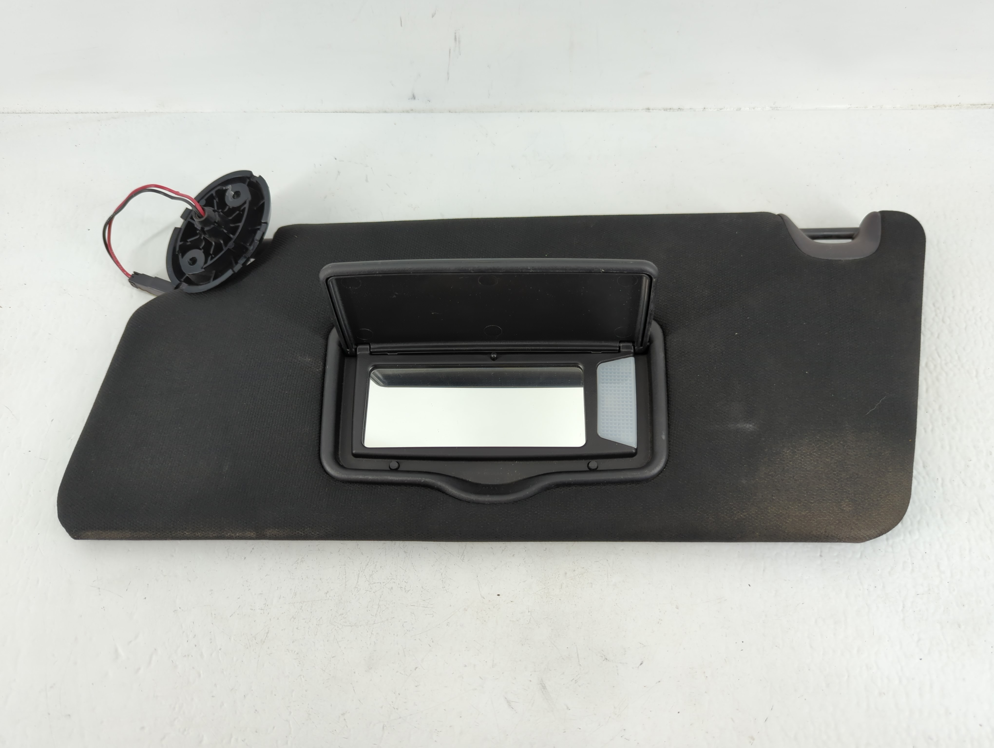 2016 Ford Explorer Driver Sun Visor Mirror Left Sunvisor Black 666308 - Oemusedautoparts1.com