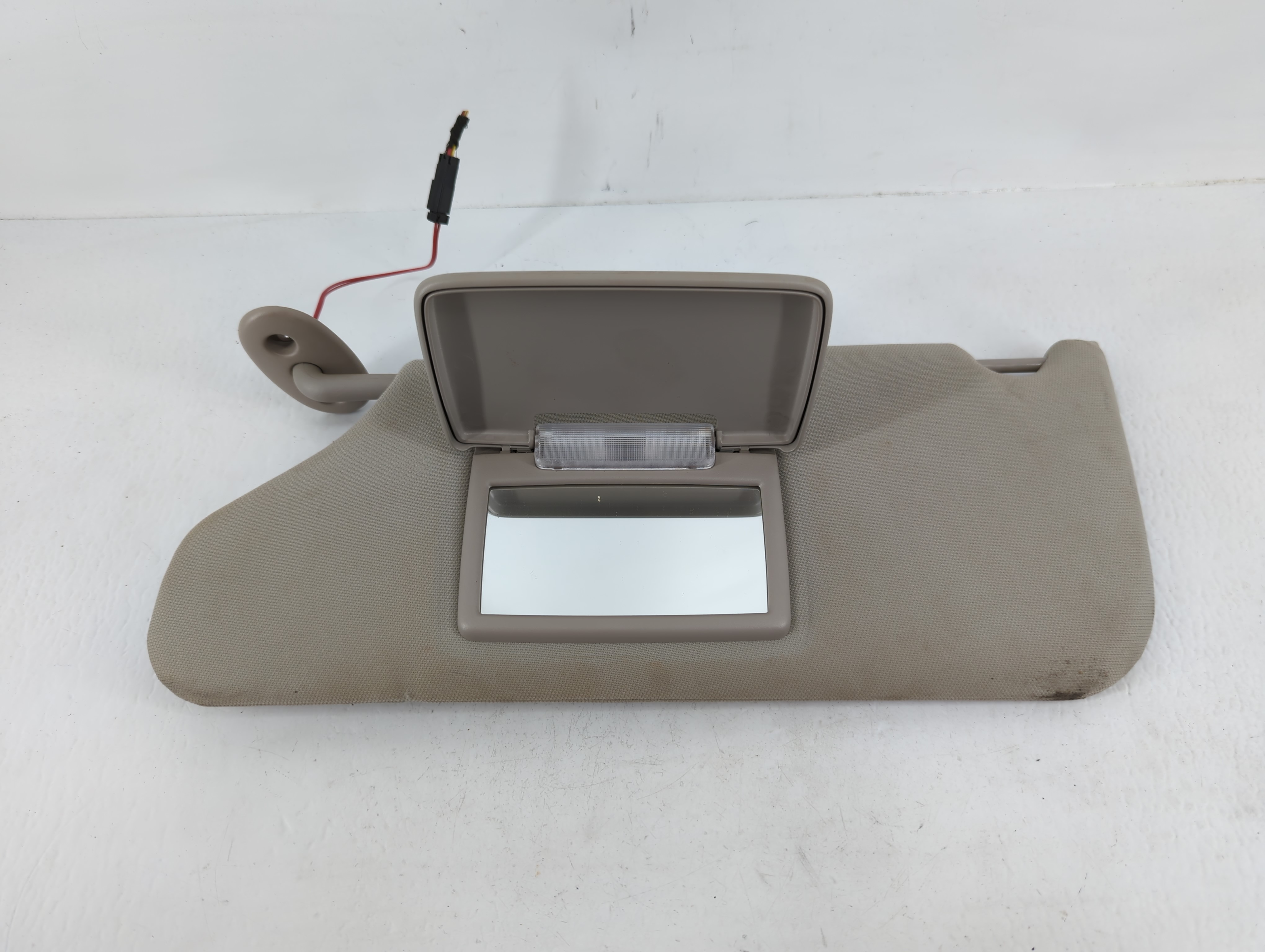 Picture of 2005-2010 Jeep Grand Cherokee Driver Sun Visor Mirror Left Sunvisor Gray 666423