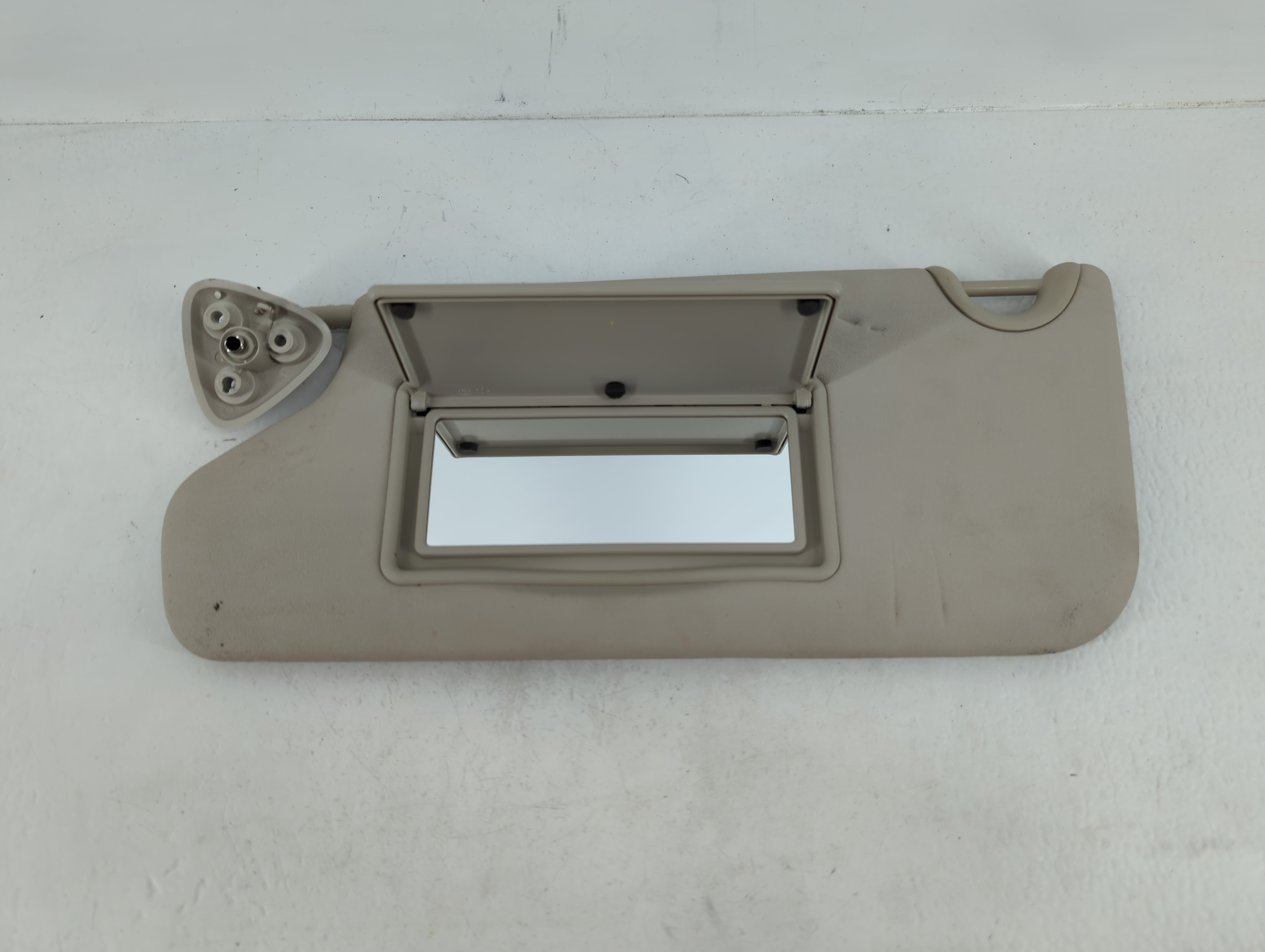 2017 Dodge Journey Driver Sun Visor Mirror Left Sunvisor Gray 666430 - Oemusedautoparts1.com