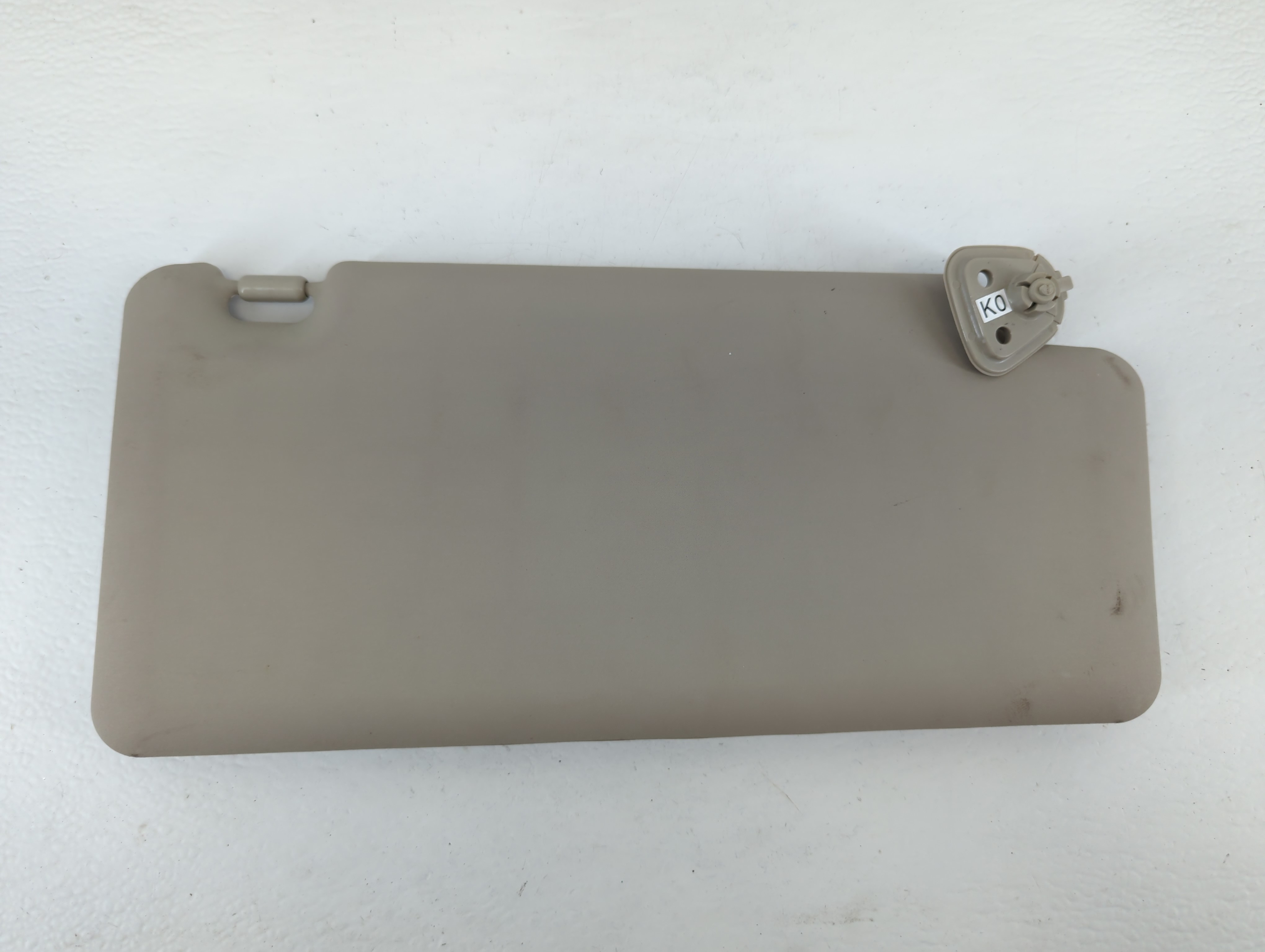 Picture of 2008-2010 Nissan Rogue Passenger Sun Visor Mirror Right Sunvisor Gray 666497