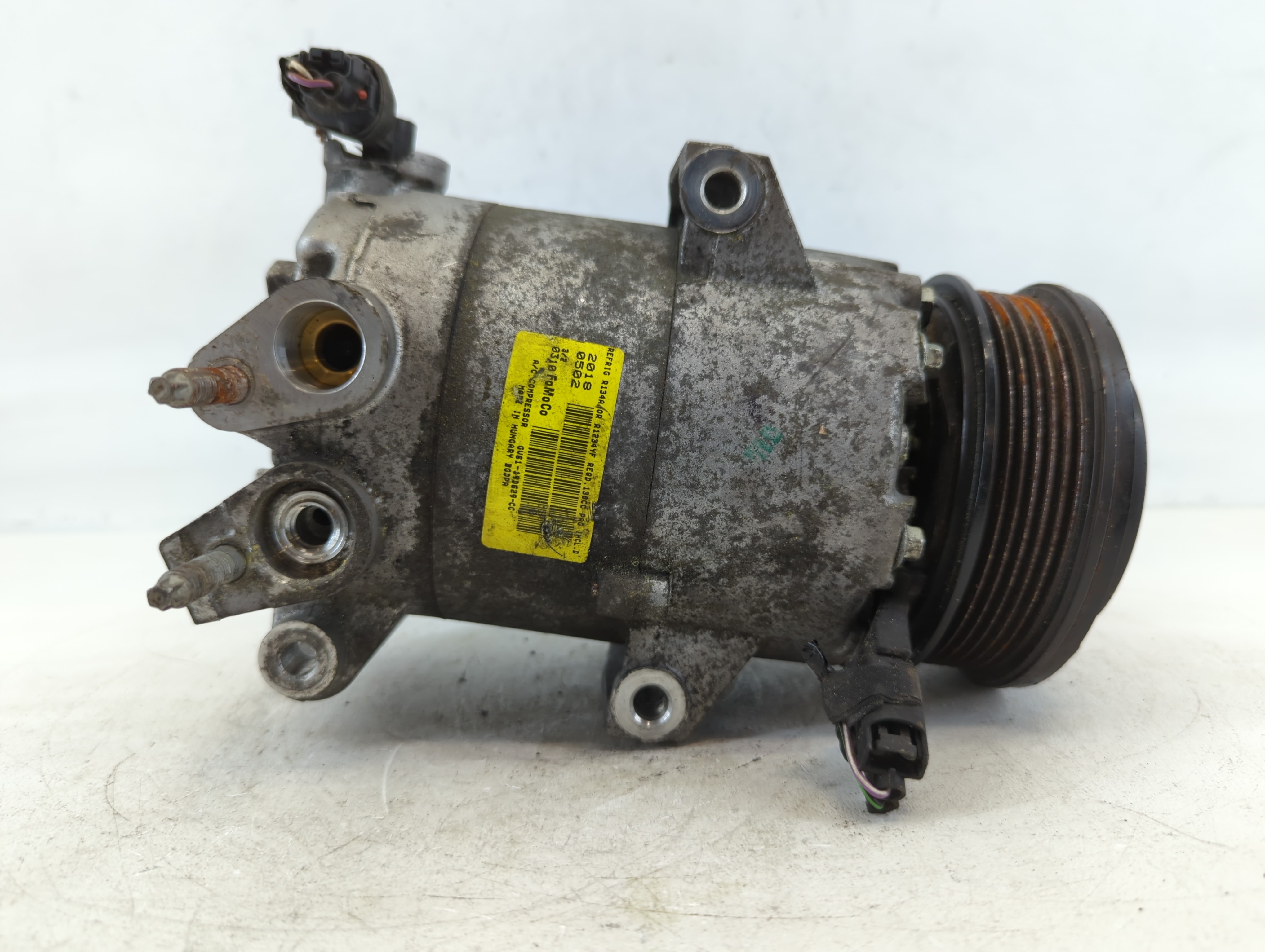 Picture of 2017-2019 Ford Escape Air Conditioning A/c Ac Compressor Oem 666938