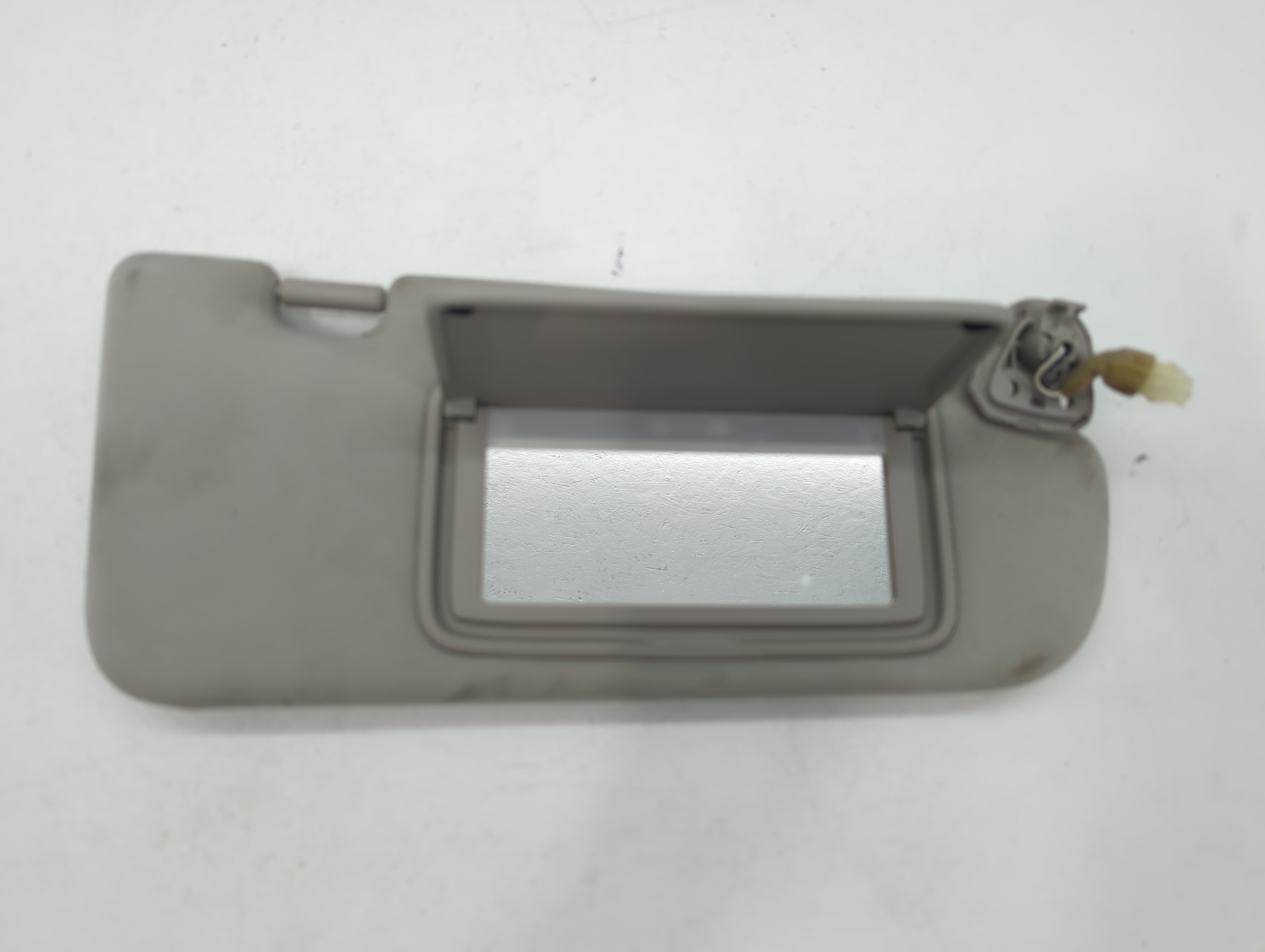 Picture of 2014-2020 Infiniti Q50 Passenger Sun Visor Mirror Right Sunvisor Grey 667036
