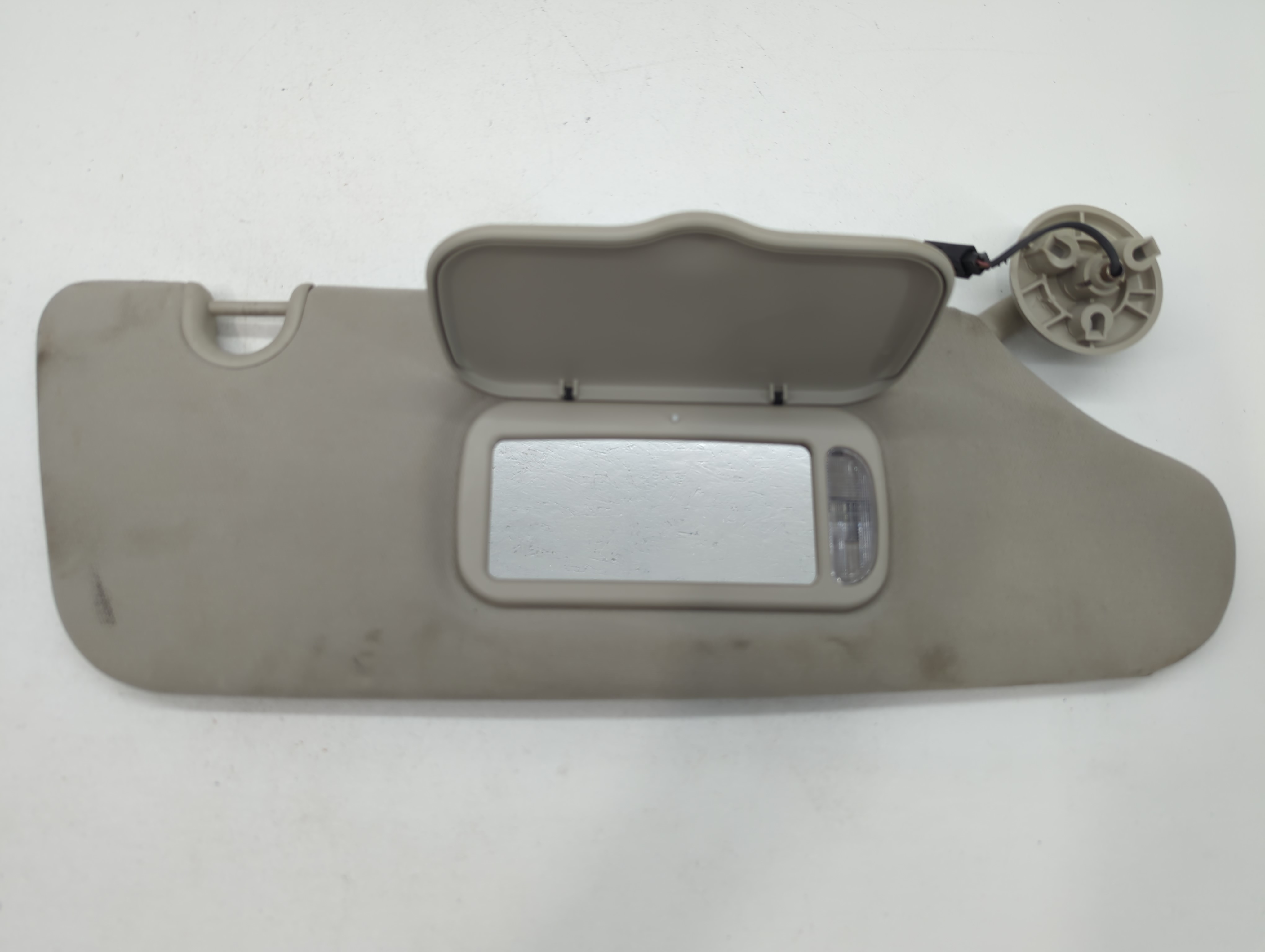 Picture of Dodge Caravan Passenger Sun Visor Mirror Right Sunvisor Grey 667072