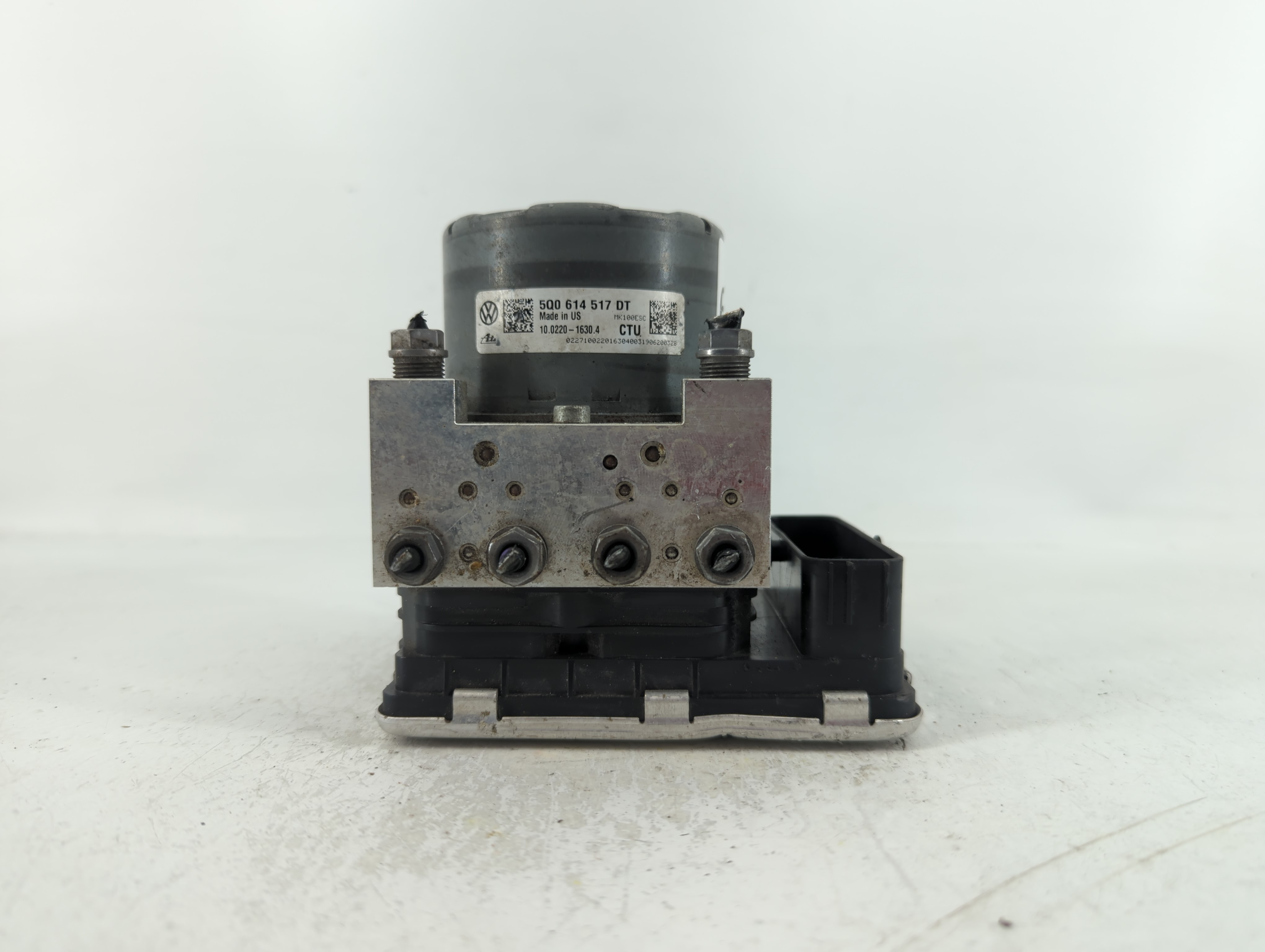 2019 Volkswagen Atlas Abs Pump Control Module 667158 - Oemusedautoparts1.com