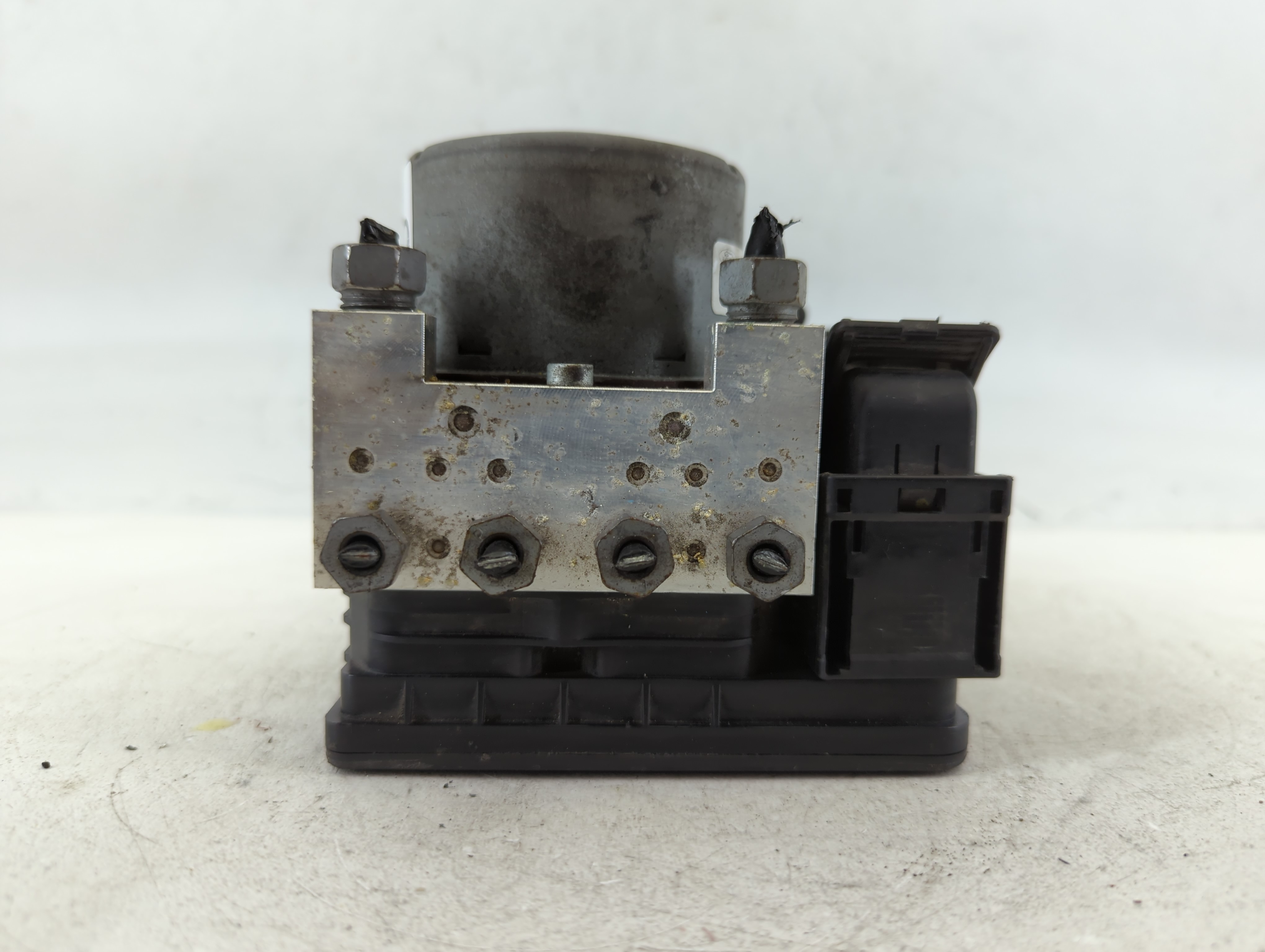 2017 Ford Explorer Abs Pump Control Module 667184 - Oemusedautoparts1.com