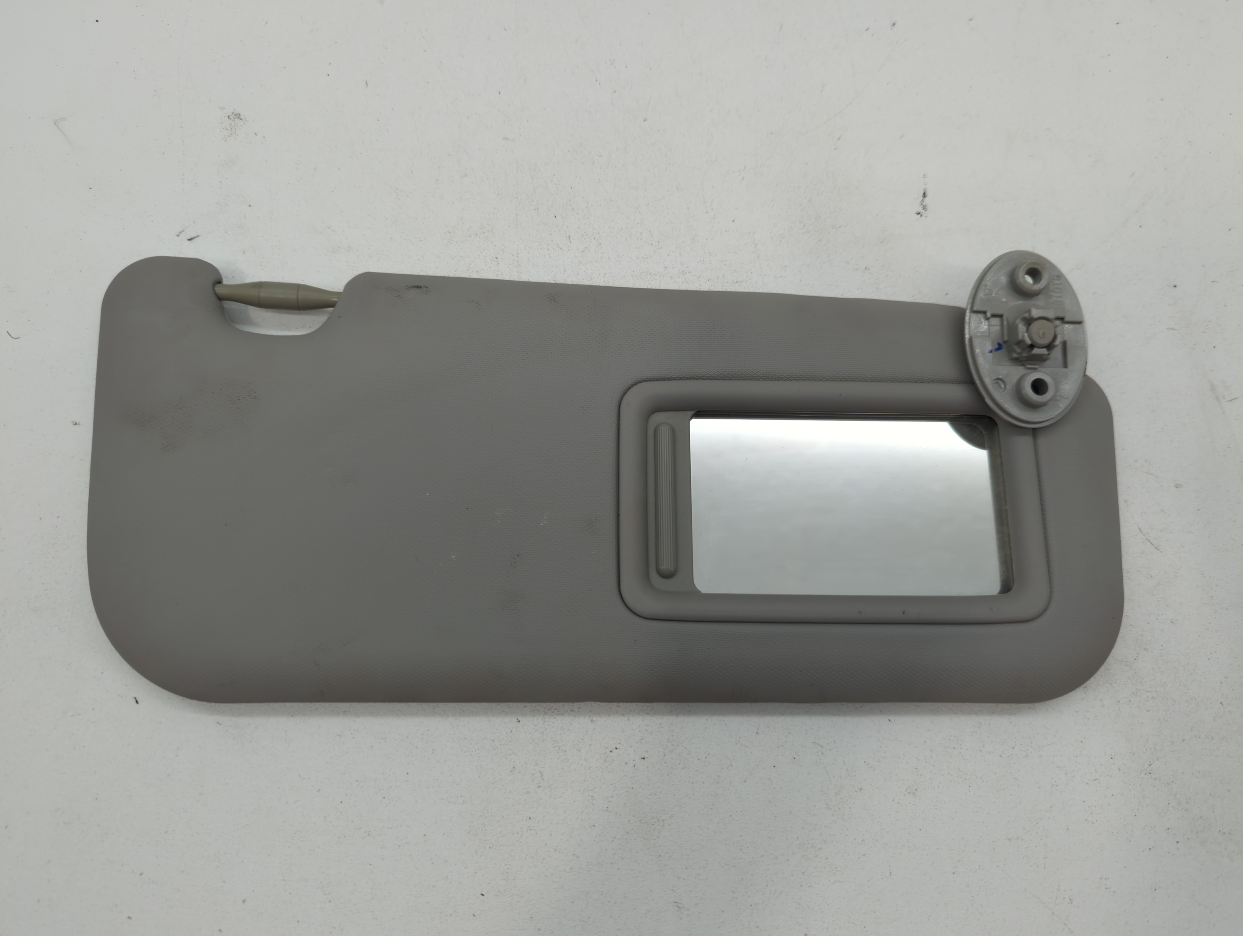 Kia Sportage Driver Sun Visor Mirror Left Sunvisor Grey 667211 - Oemusedautoparts1.com