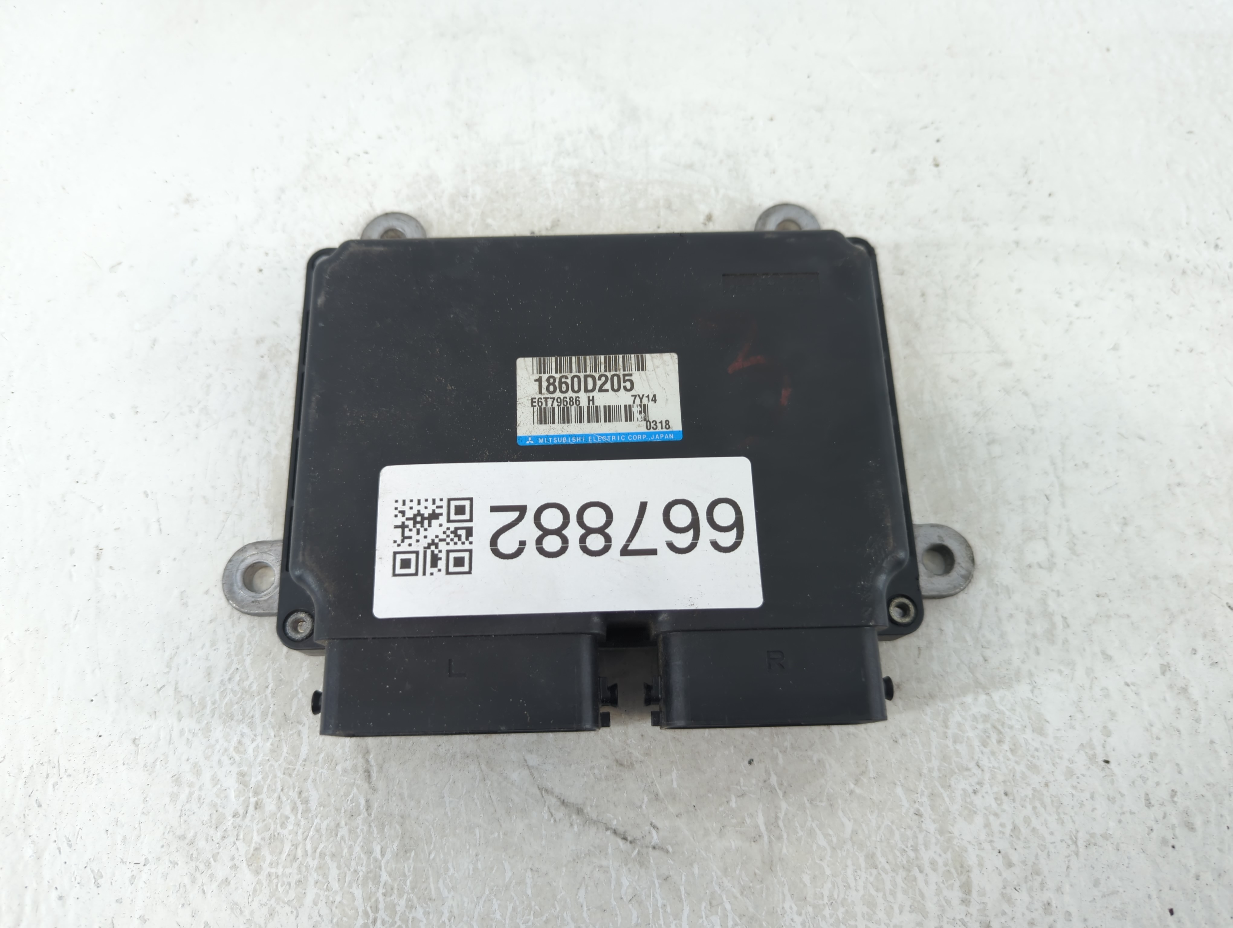 2018 Mitsubishi Outlander Engine Computer Ecu Pcm Ecm Pcu Oem 1860d205 667882 - Oemusedautoparts1.com