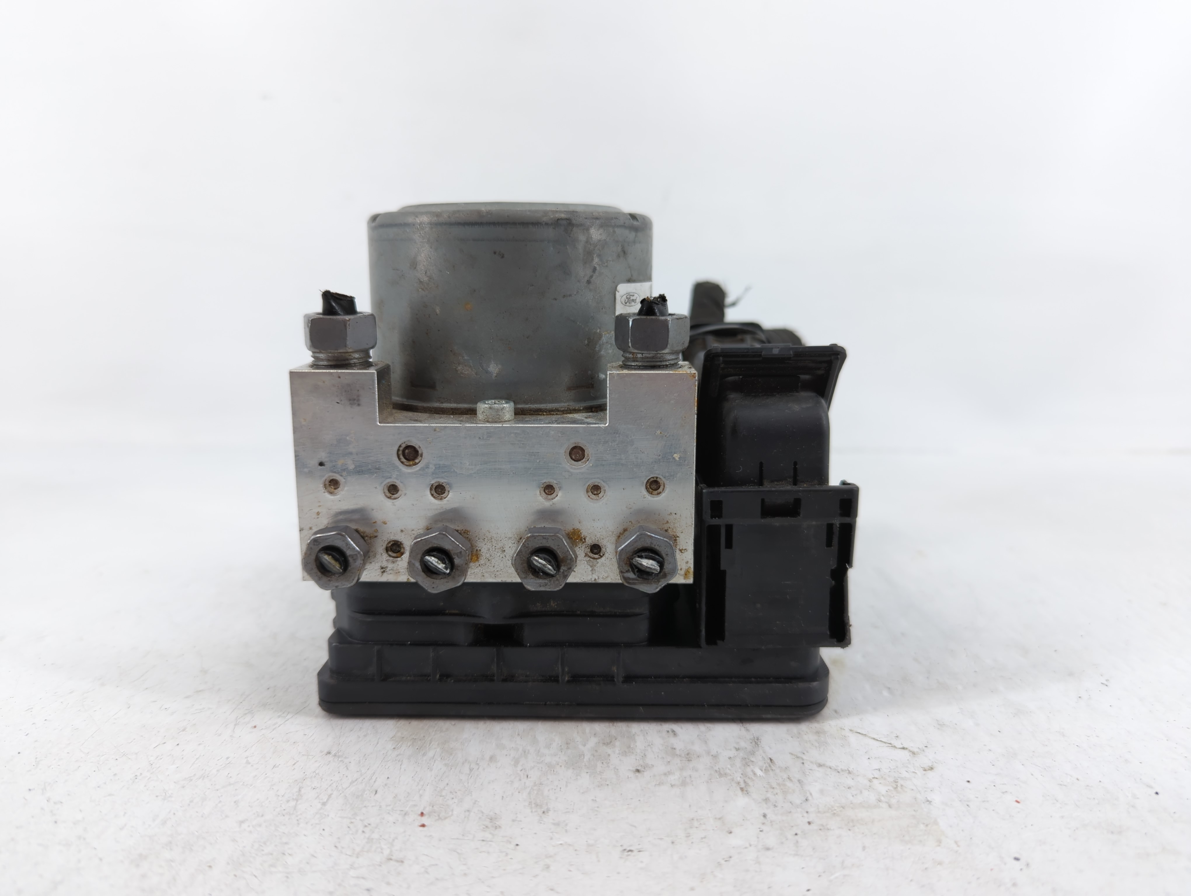 2016 Ford Explorer Abs Pump Control Module 668246 - Oemusedautoparts1.com