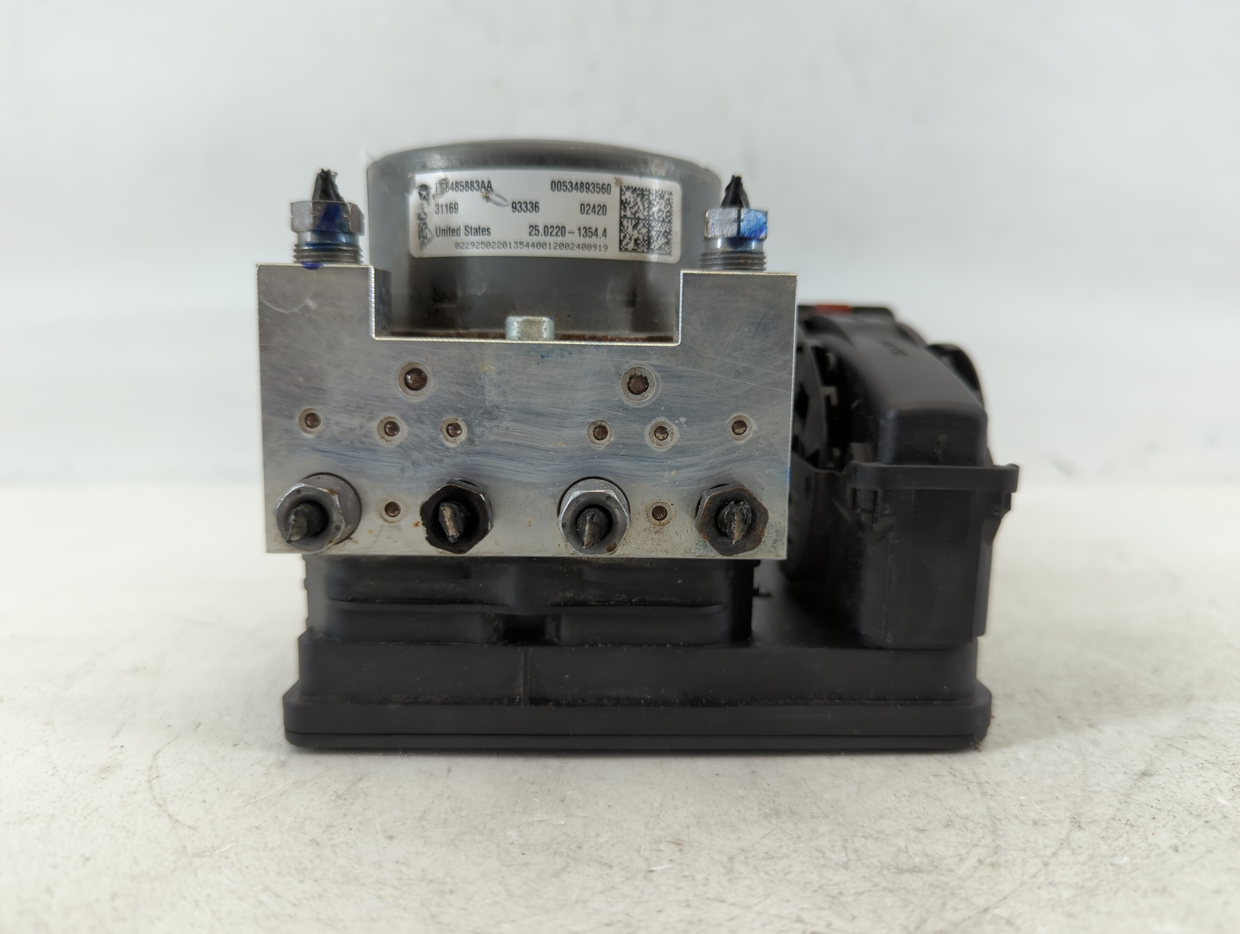 2020 Jeep Compass Abs Pump Control Module 668646 - Oemusedautoparts1.com