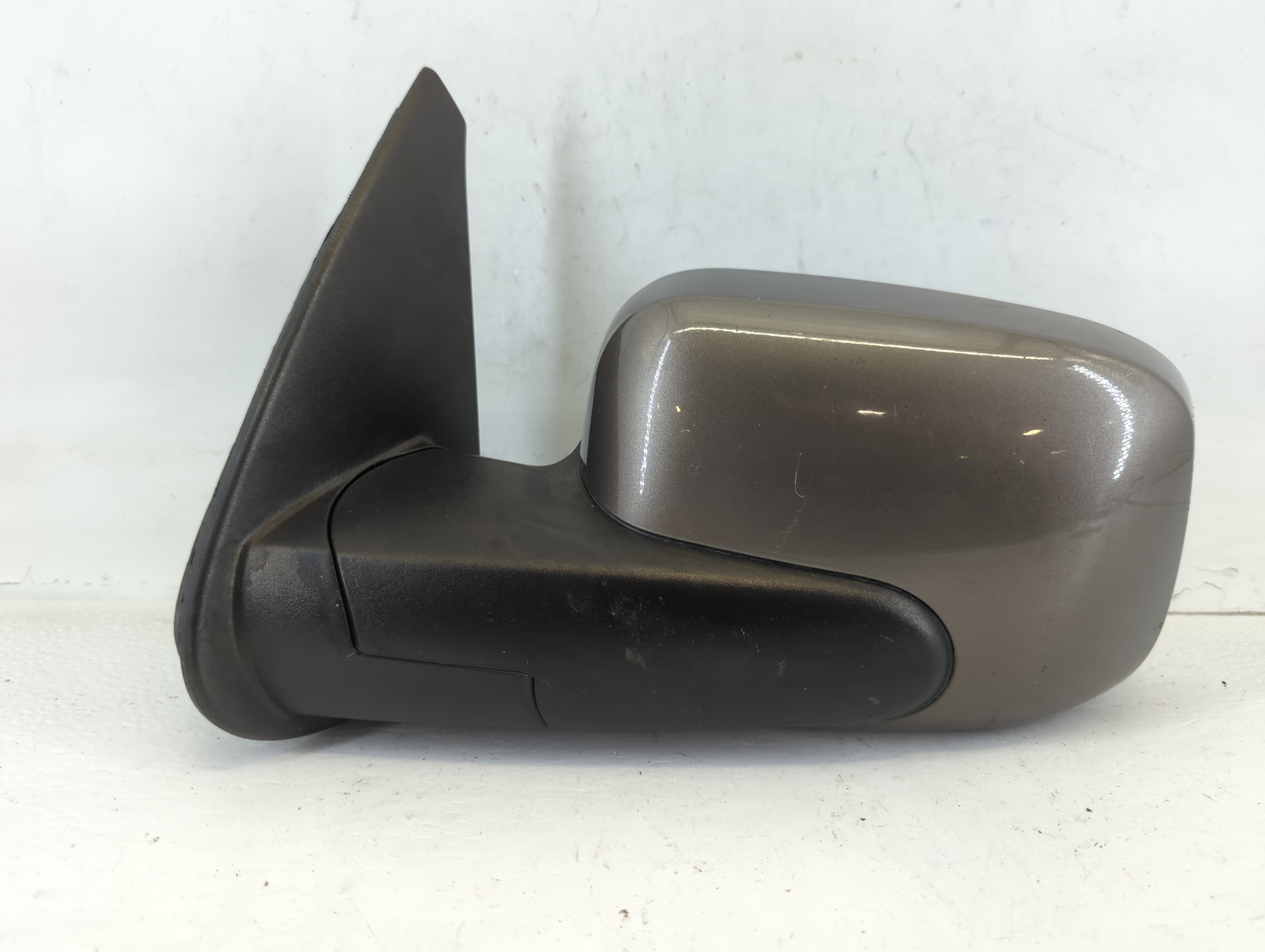 Picture of 2007-2011 Chevrolet Hhr Driver Left Side View Power Door Mirror Dark Grey 668952