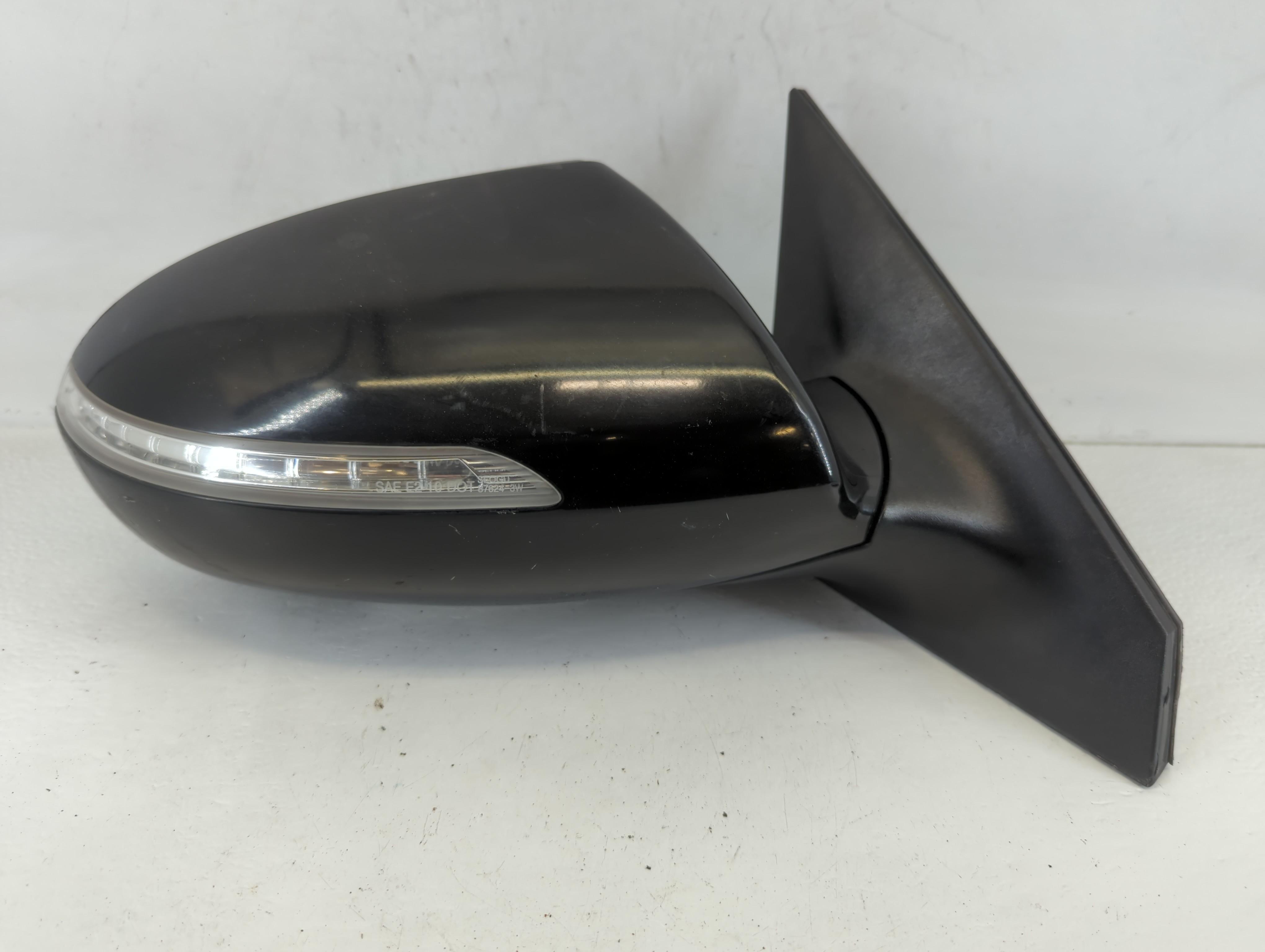 2011-2016 Kia Sportage Passenger Right Side View Manual Door Mirror Black 669047 - Oemusedautoparts1.com