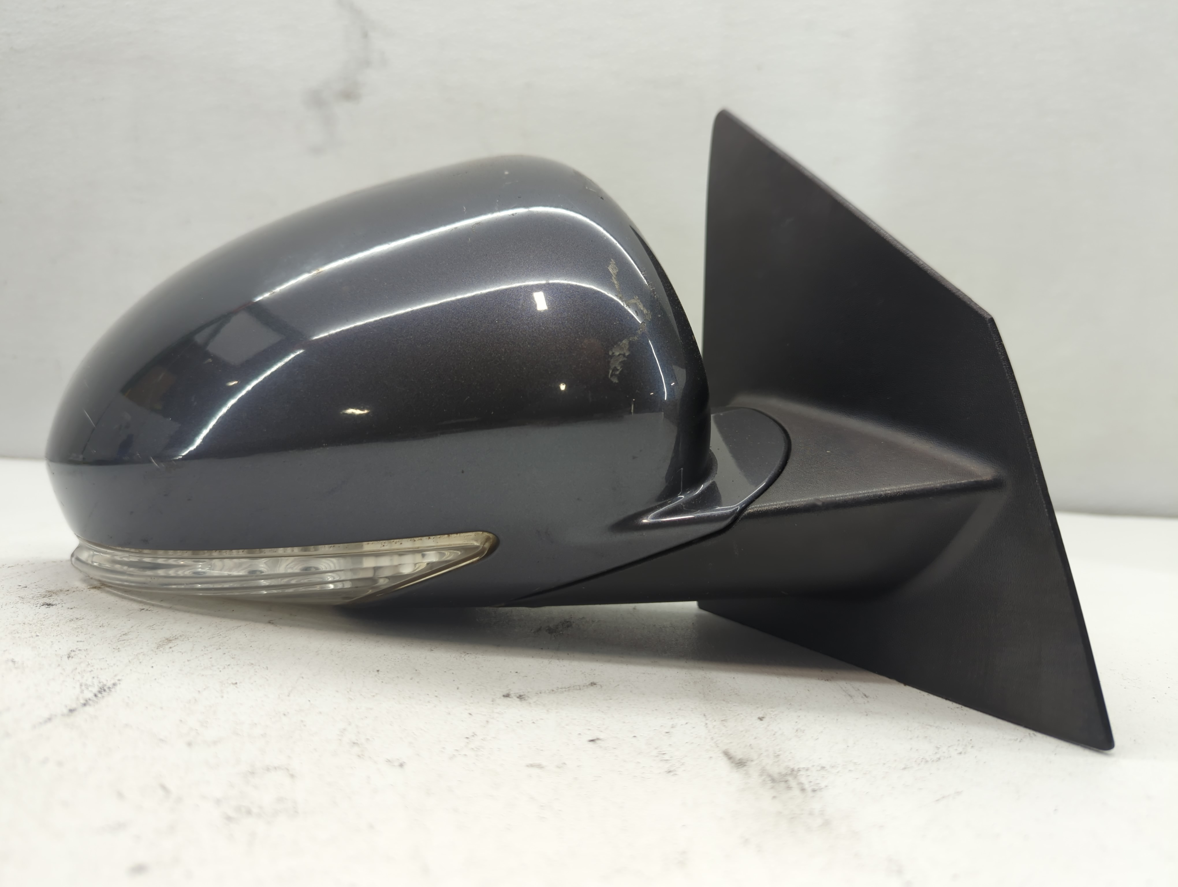 2008-2017 Buick Enclave Passenger Right Side View Manual Door Mirror 669154 - Oemusedautoparts1.com