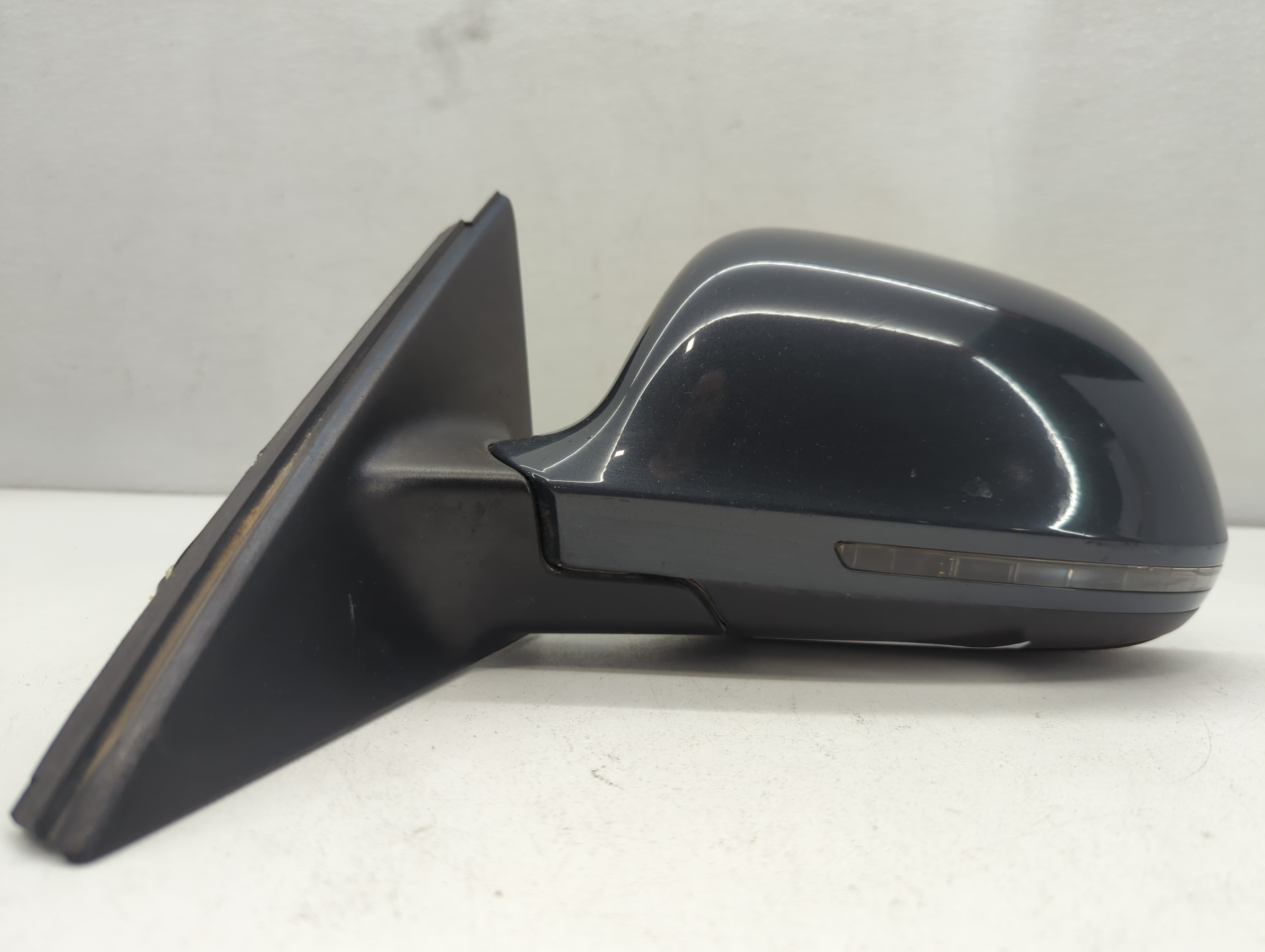 Picture of 2009-2009 Audi A4 Driver Left Side View Power Door Mirror Dark Gray 669334