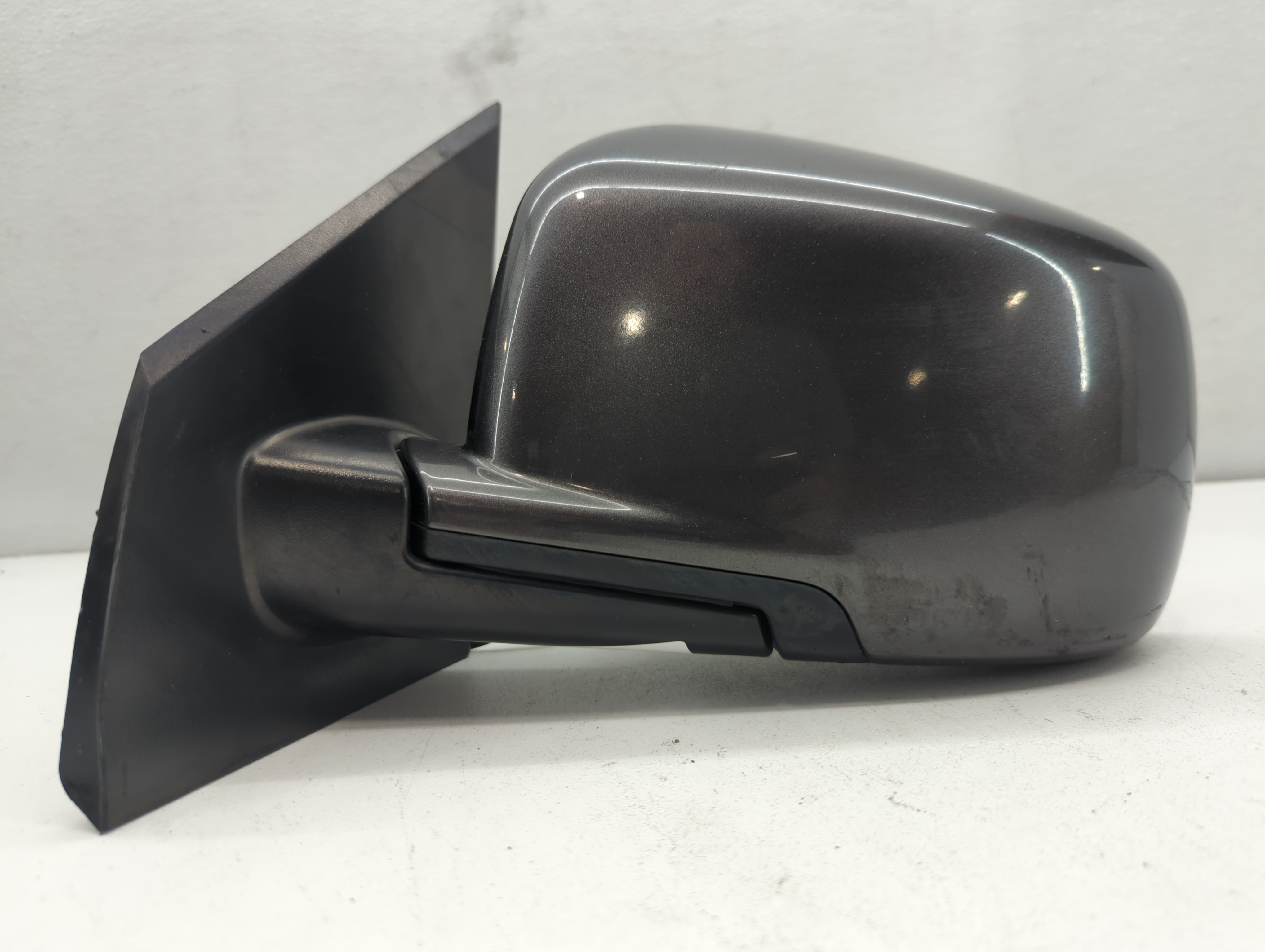 2015 Dodge Journey Driver Left Side View Power Door Mirror Dark Gray 669337 - Oemusedautoparts1.com