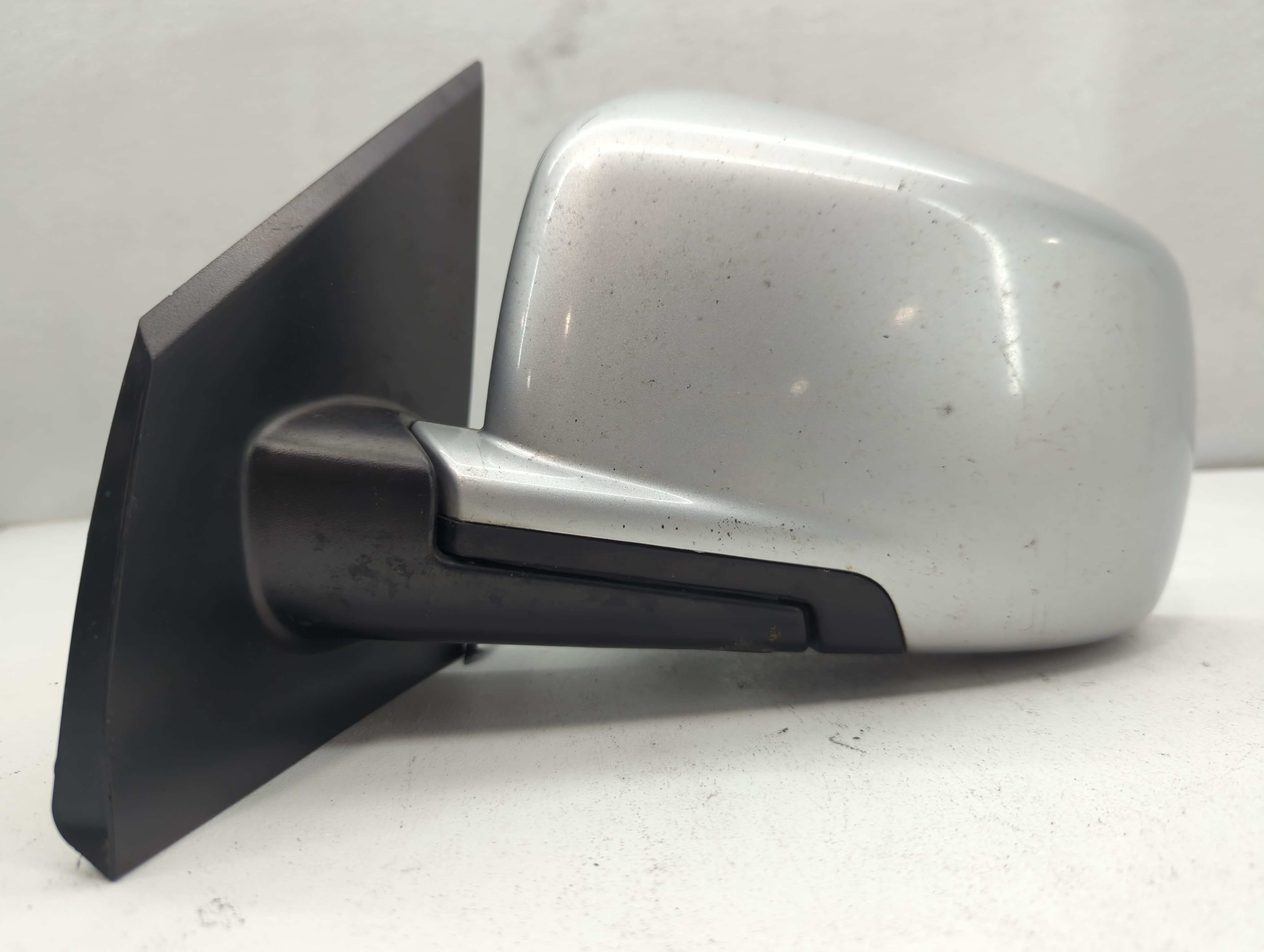 2013 Dodge Journey Driver Left Side View Power Door Mirror Silver 669402 - Oemusedautoparts1.com
