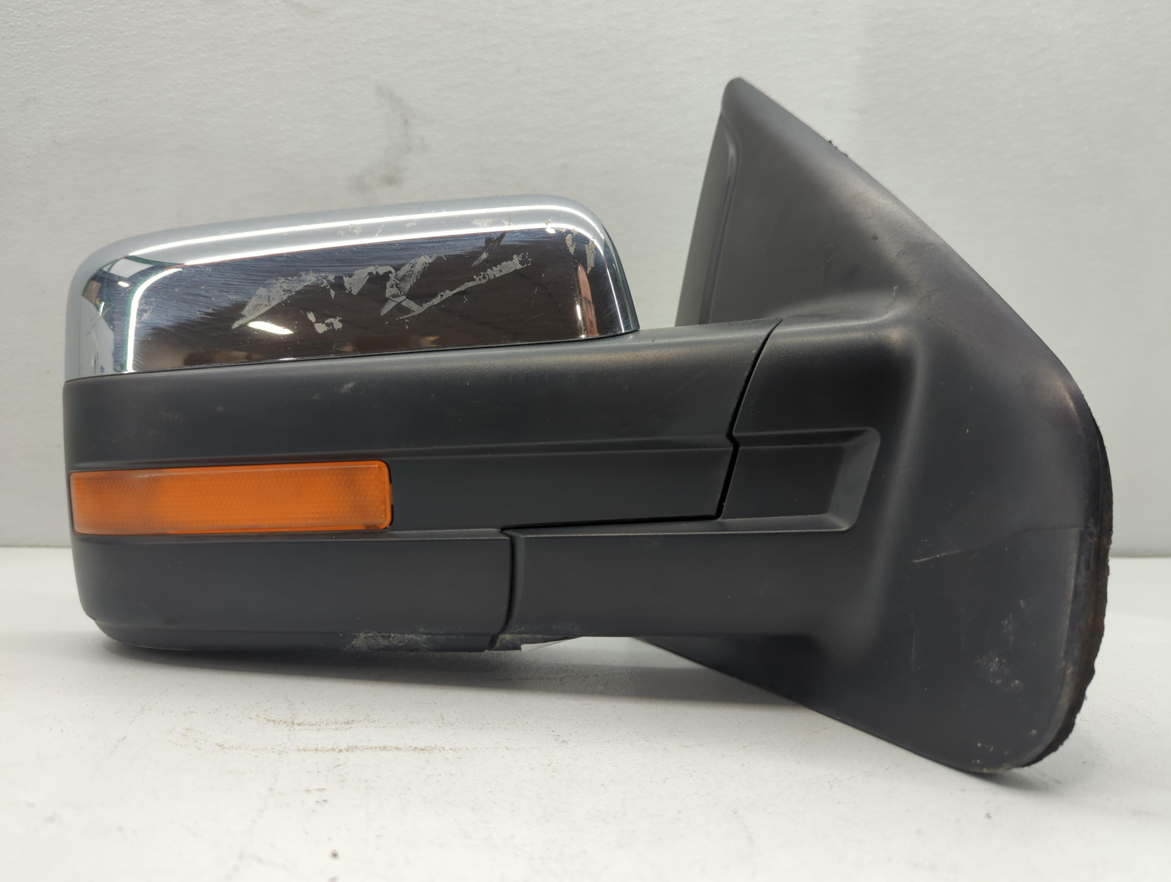 Ford F-150 Passenger Right Side View Power Door Mirror Chrome 669516 - Oemusedautoparts1.com