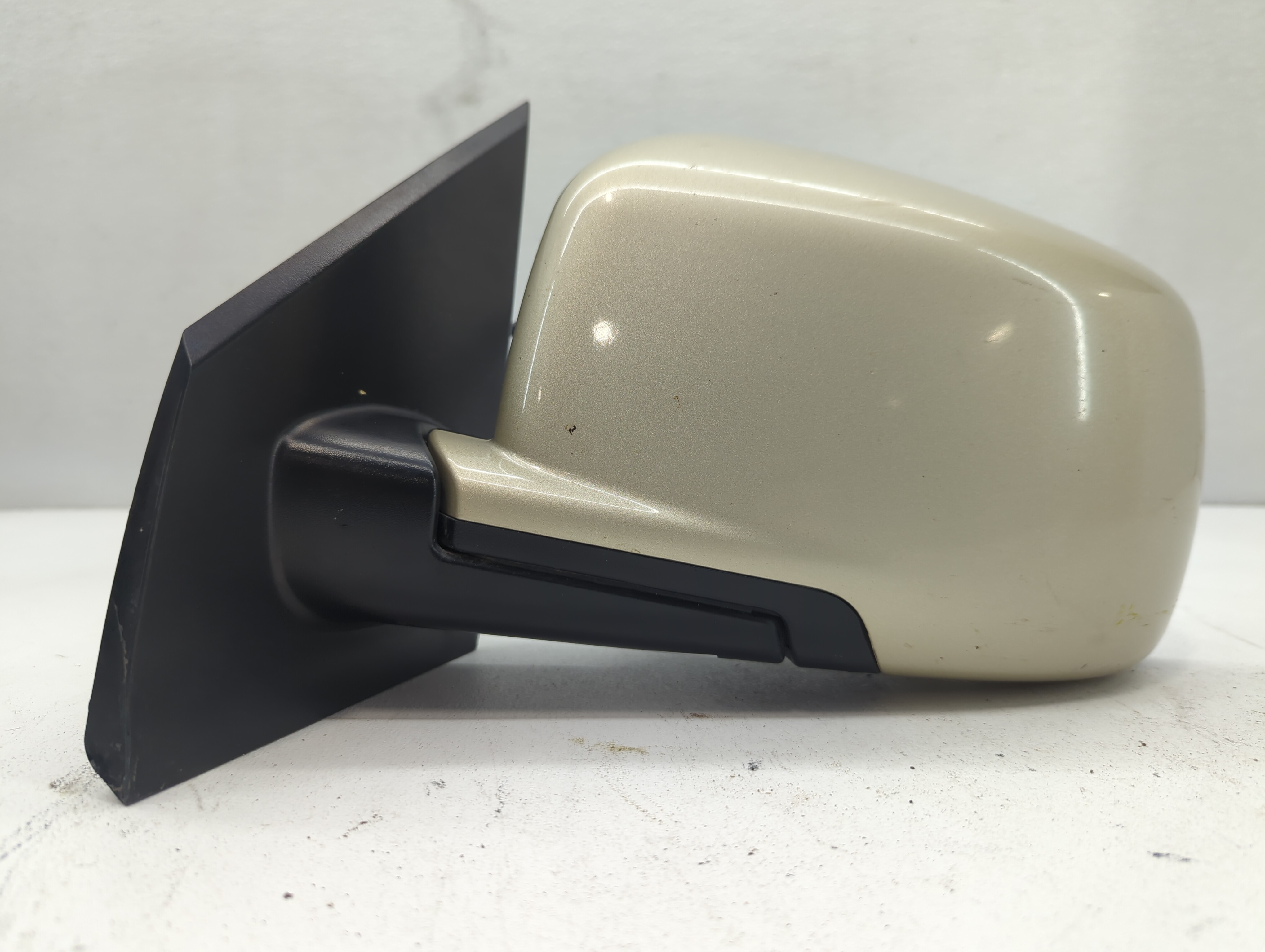 Picture of 2011 Dodge Journey Driver Left Side View Power Door Mirror Light Tan 669831