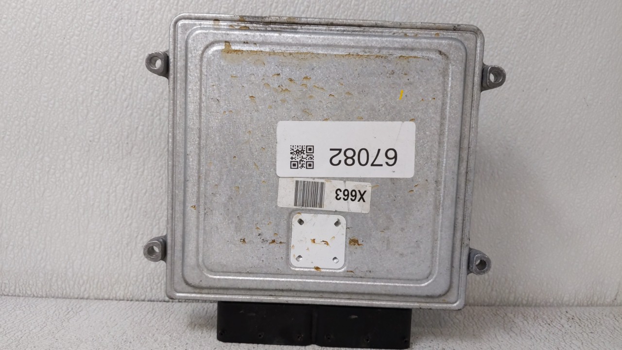 Picture of 2011-2014 Hyundai Sonata Engine Computer Ecu Pcm Ecm Pcu Oem 67082