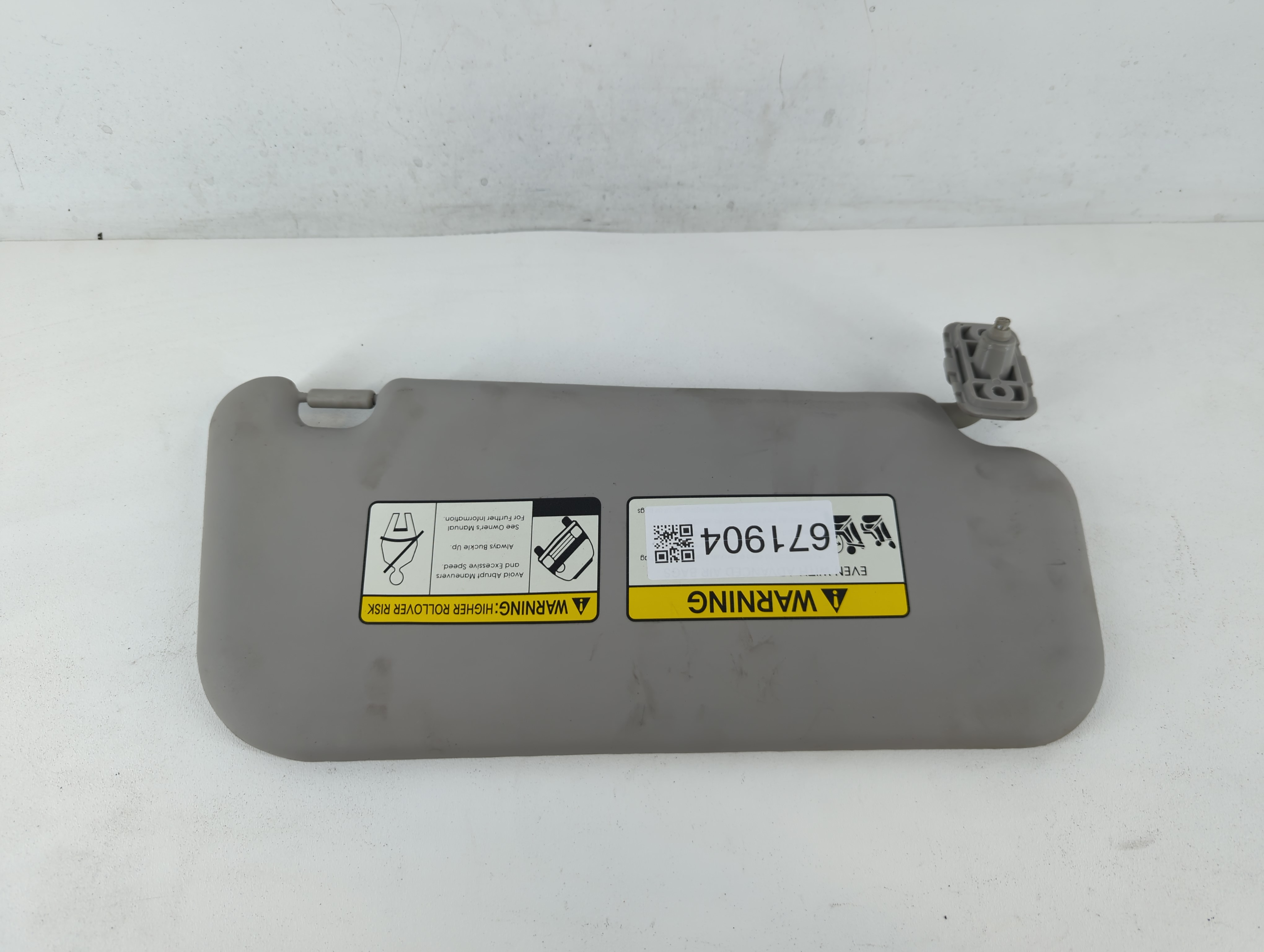 2010-2013 Kia Soul Driver Sun Visor Mirror Left Sunvisor Grey 671904 - Oemusedautoparts1.com
