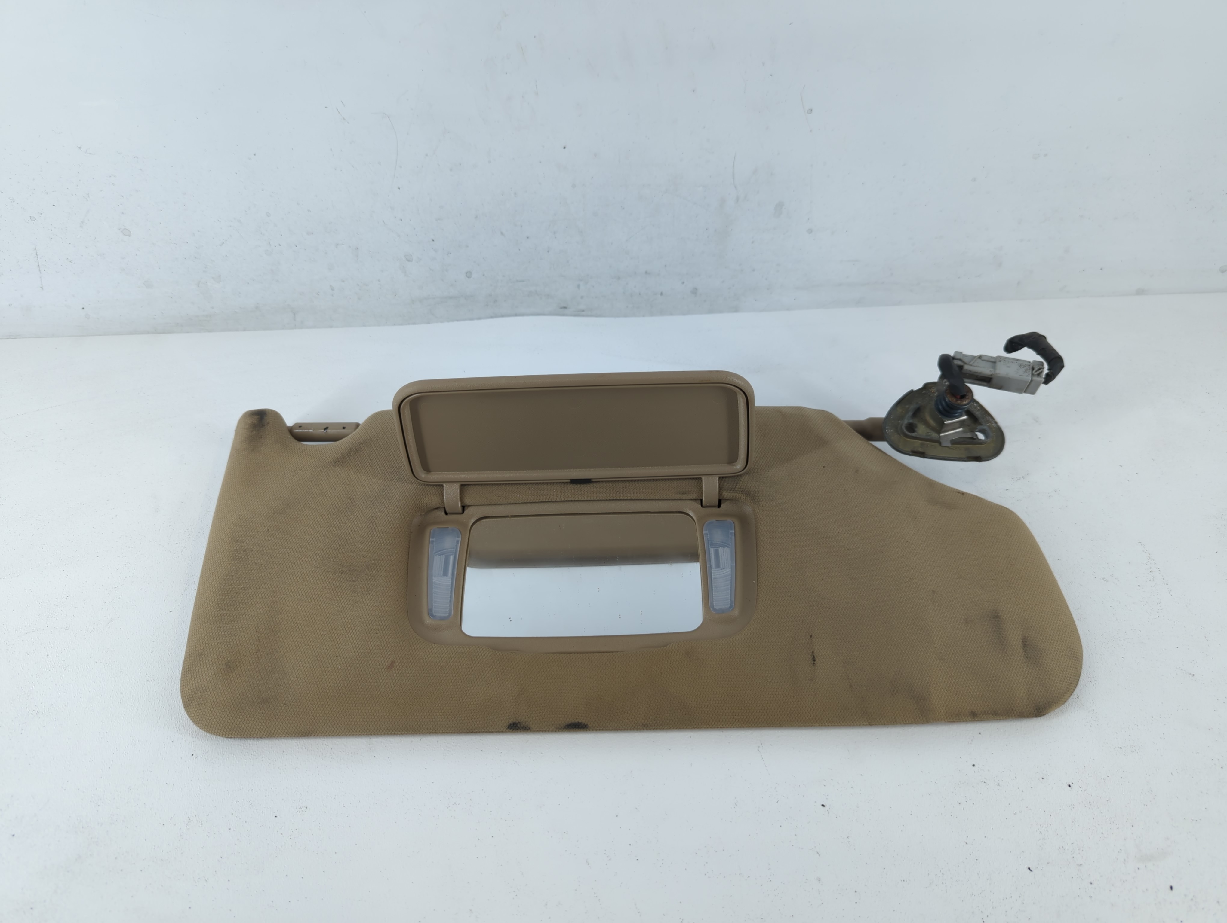 Picture of 2003-2007 Honda Accord Driver Sun Visor Mirror Left Sunvisor Tan 672593