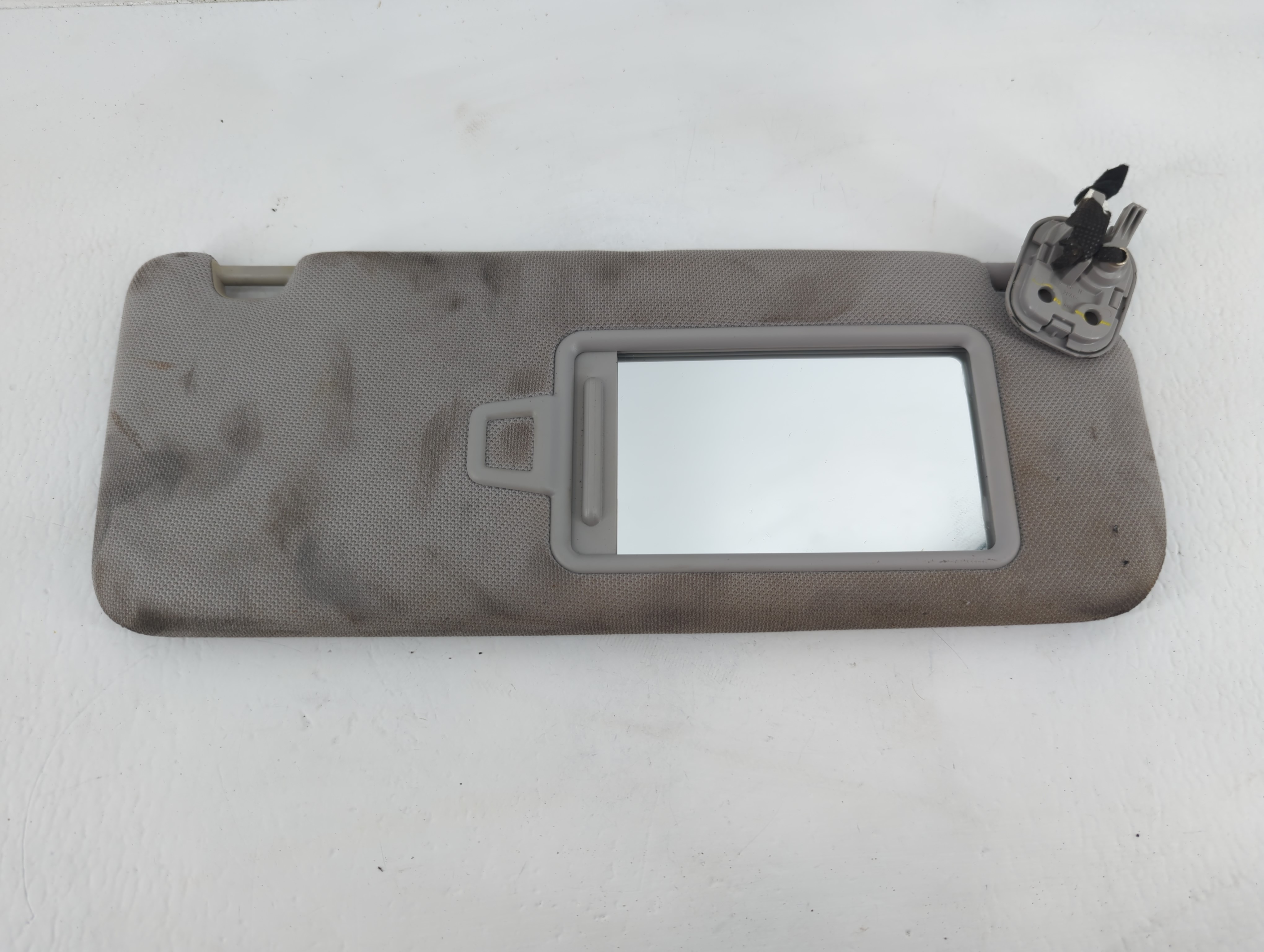 2015-2019 Hyundai Sonata Passenger Sun Visor Mirror Right Sunvisor Beige 672865 - Oemusedautoparts1.com