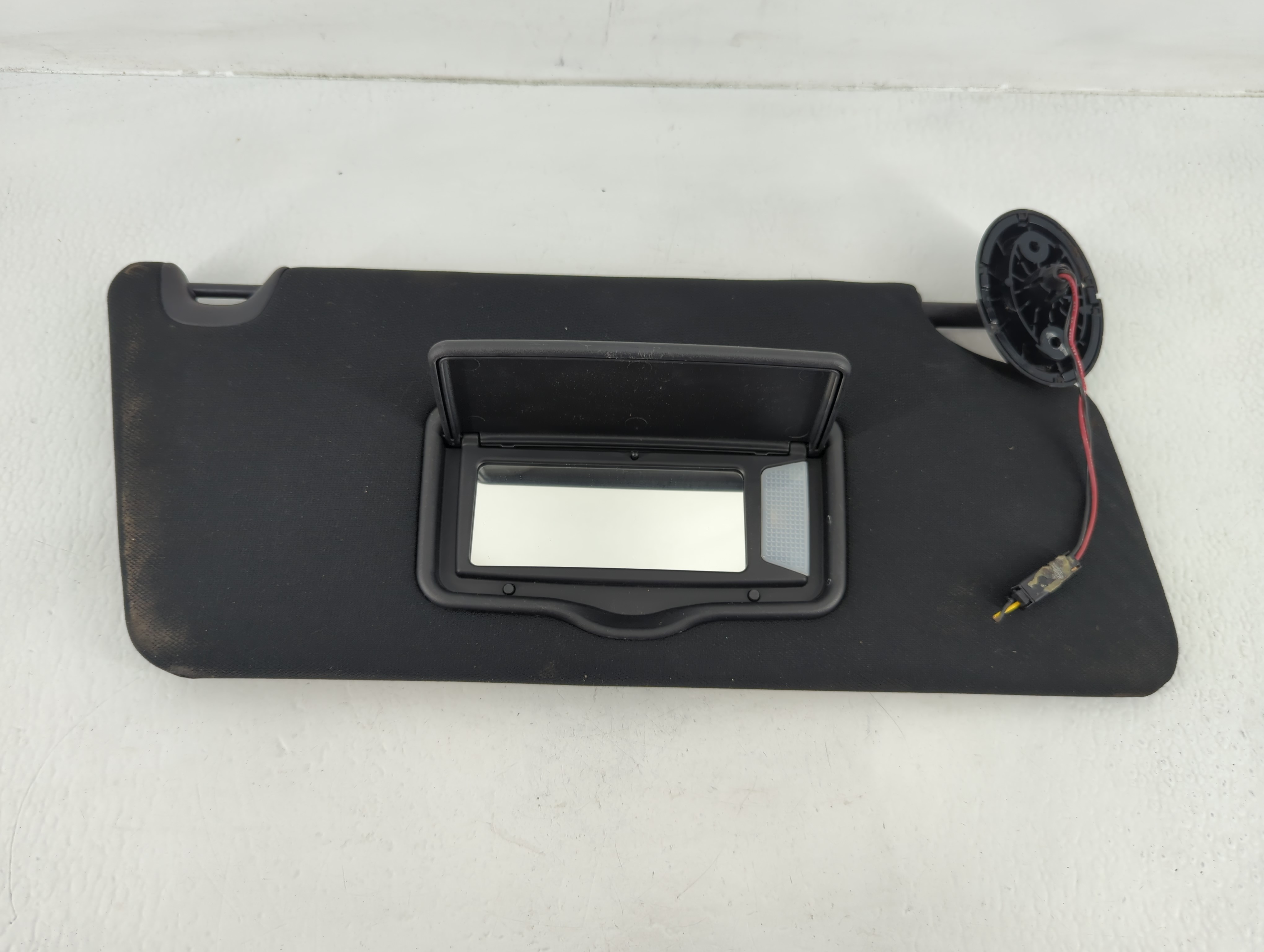2016 Ford Explorer Passenger Sun Visor Mirror Right Sunvisor Black 673650 - Oemusedautoparts1.com