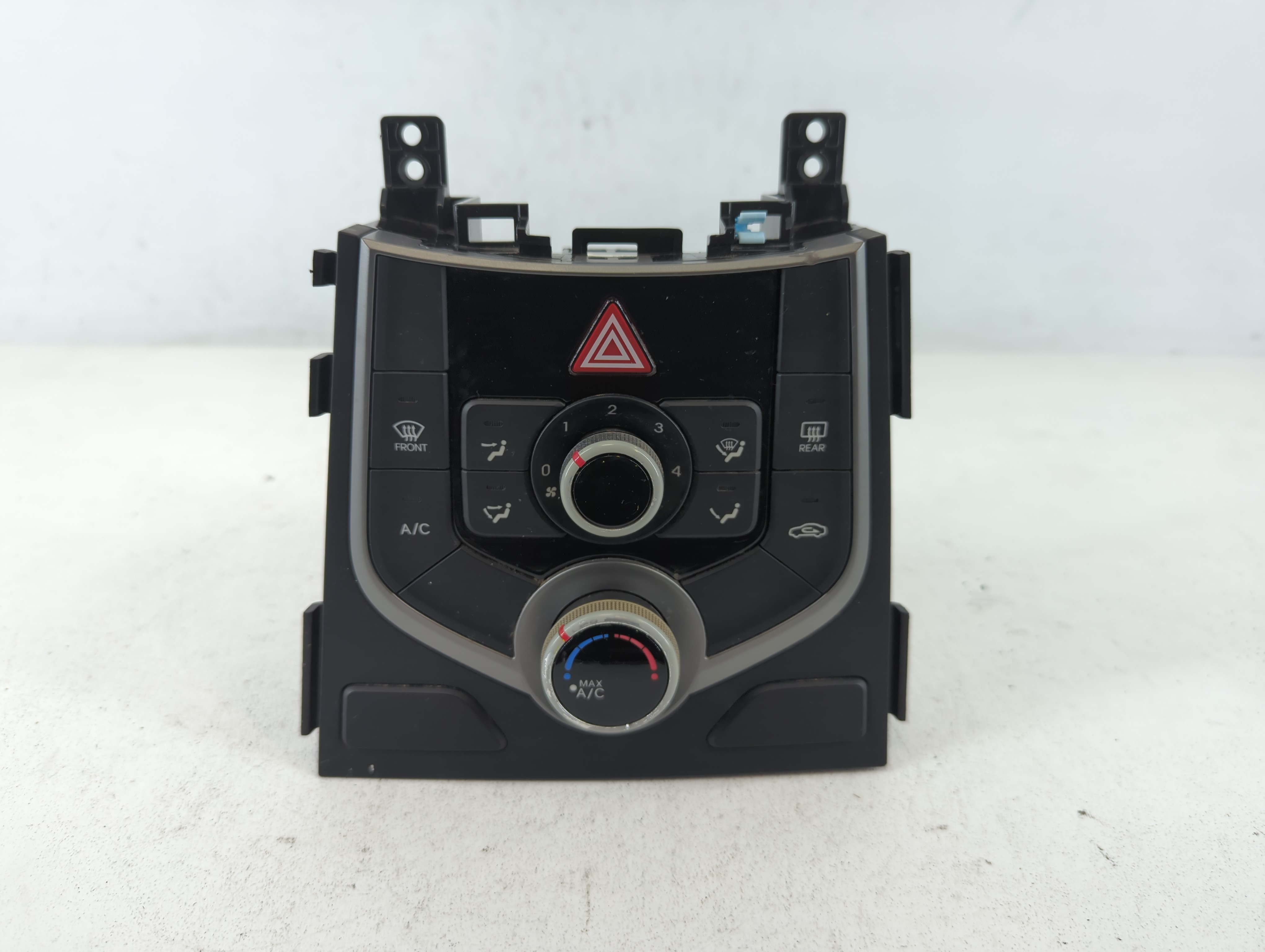 2014-2016 Hyundai Elantra Ac Heater Climate Control Temperature Oem 673712 - Oemusedautoparts1.com