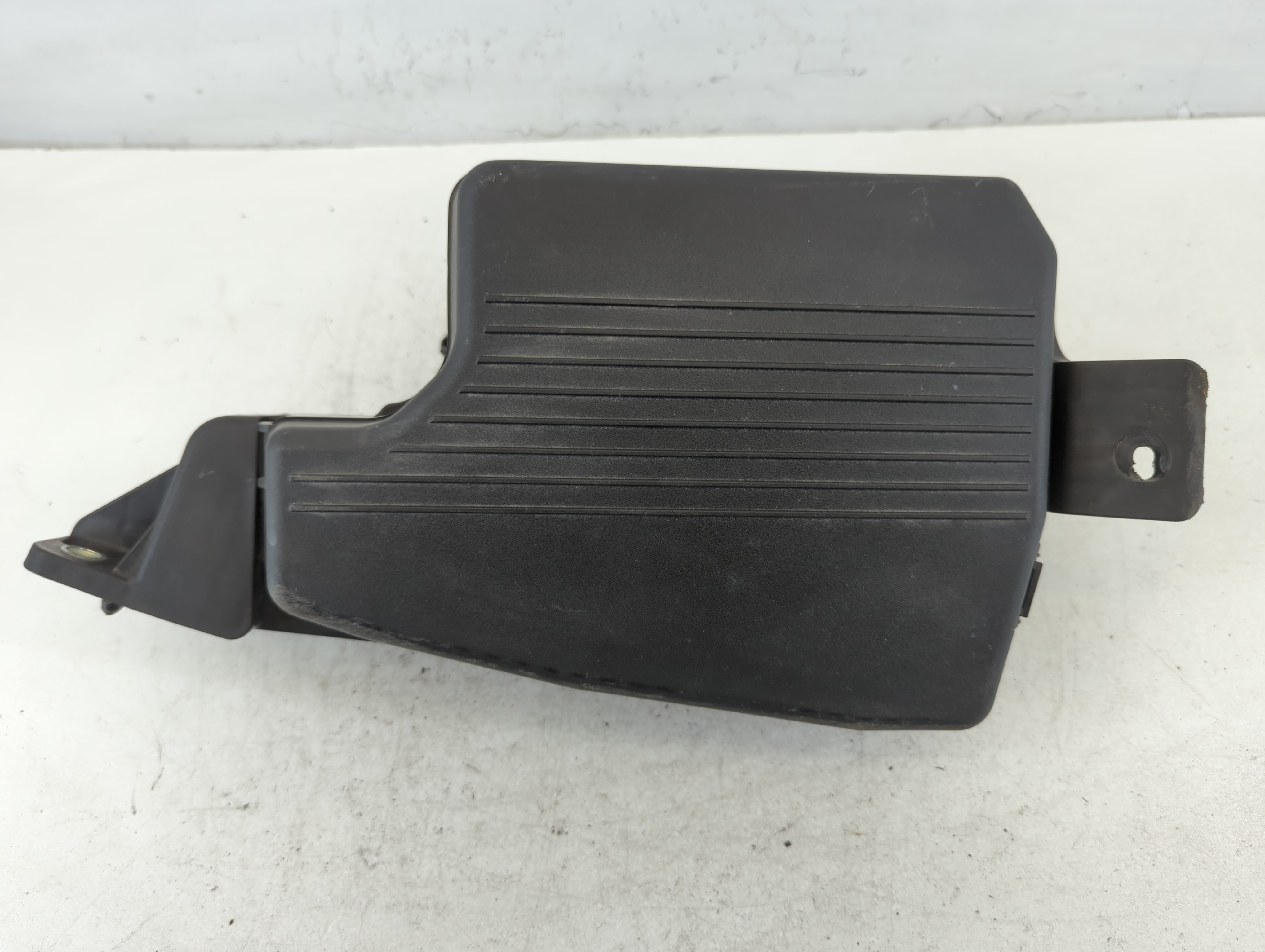 Picture of 2017-2021 Mazda 6 Fusebox Fuse Box Relay Module 673787