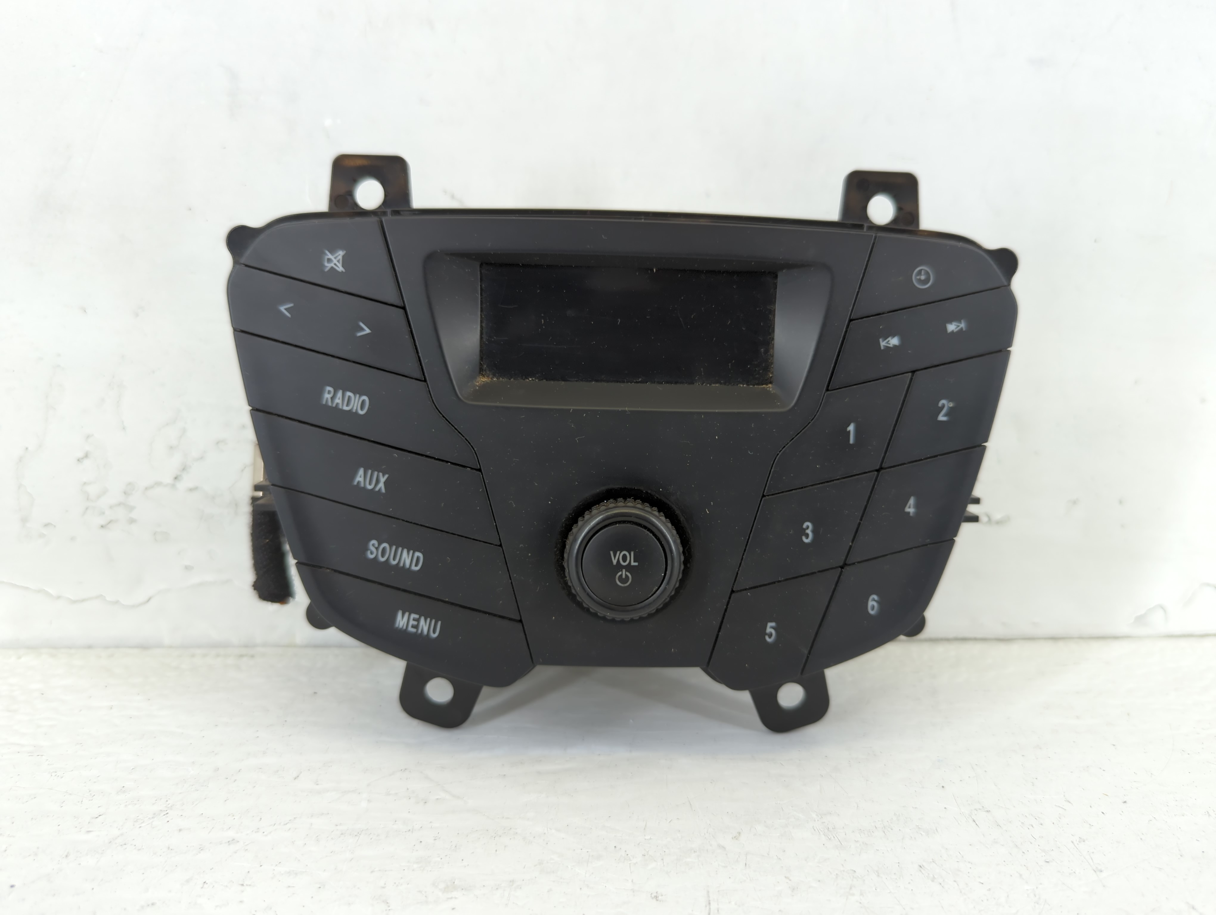 2016-2019 Ford Transit-250 Am Fm Cd Player Radio Receiver 674247 - Oemusedautoparts1.com