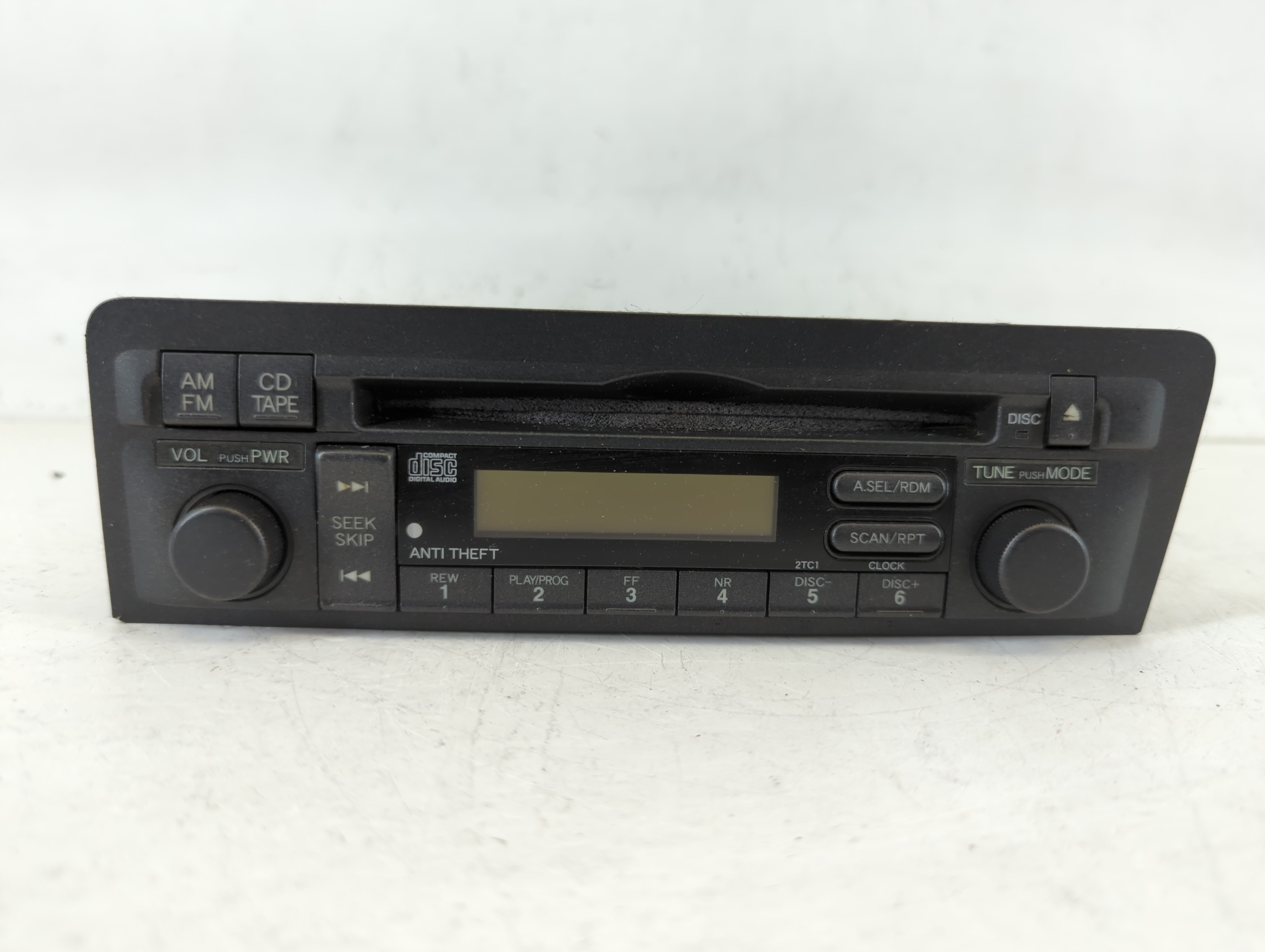 2003 Honda Civic Am Fm Cd Player Radio Receiver 674361 - Oemusedautoparts1.com