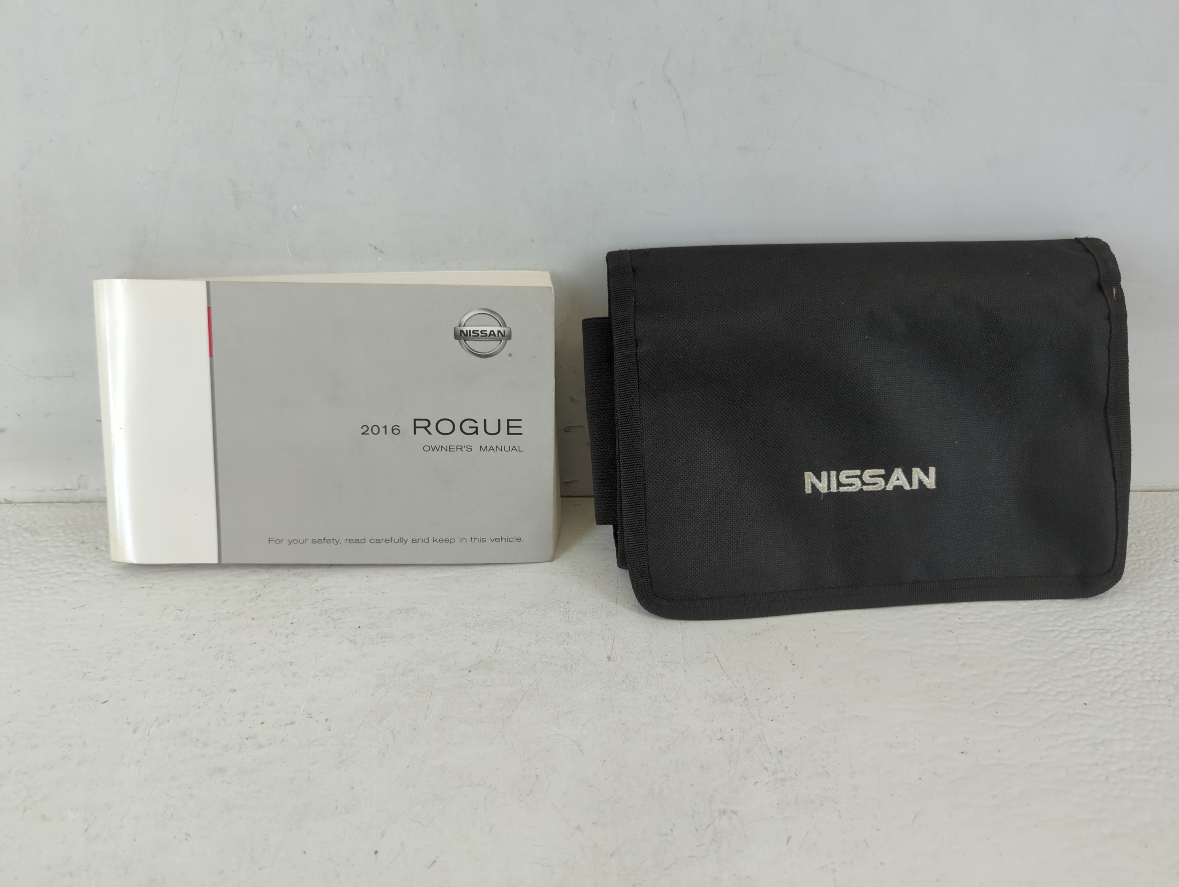 Picture of 2016 Nissan Rogue Owners Manual Book Guide 674885