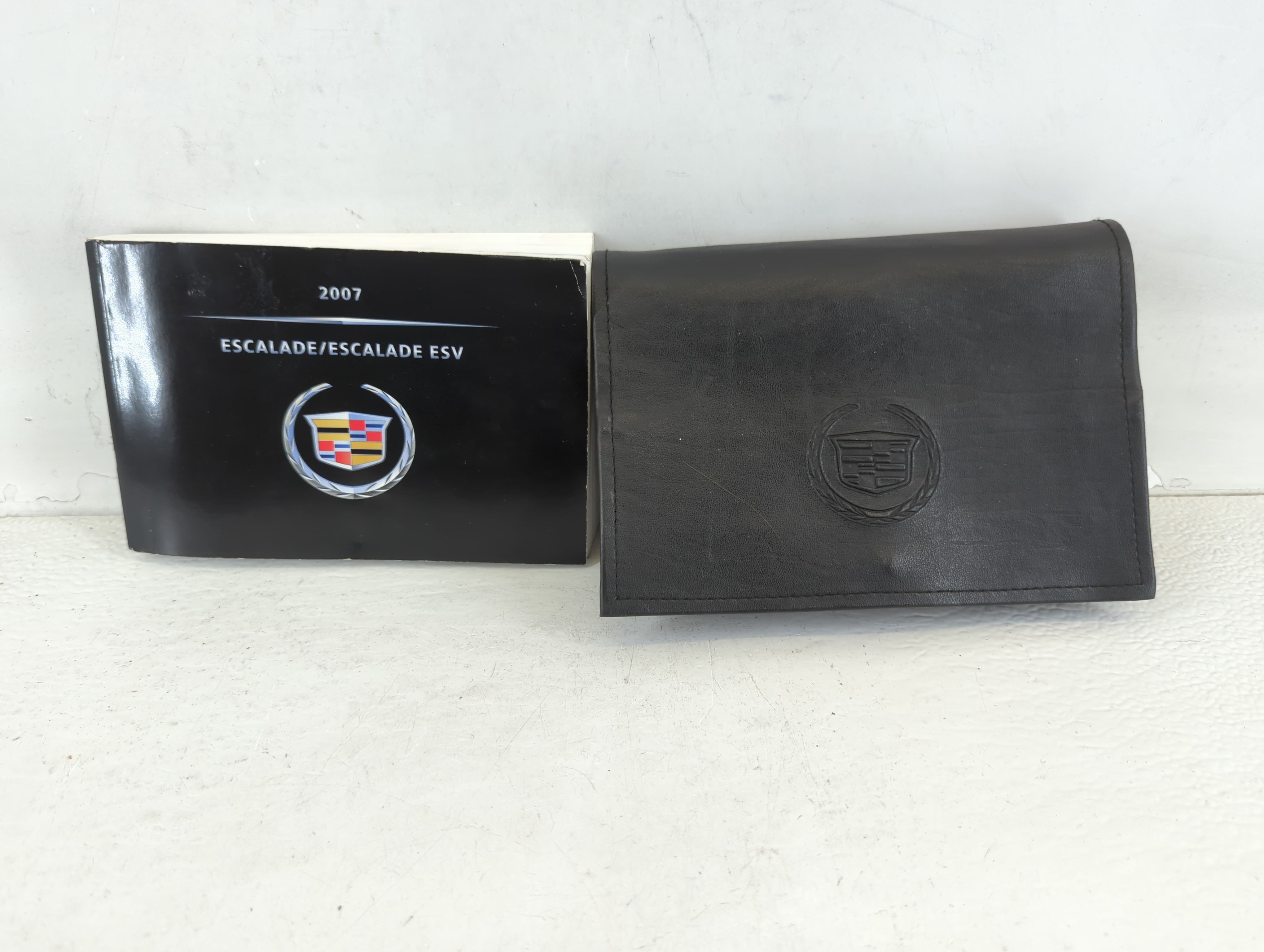2007 Cadillac Escalade Owners Manual Book Guide 674947 - Oemusedautoparts1.com