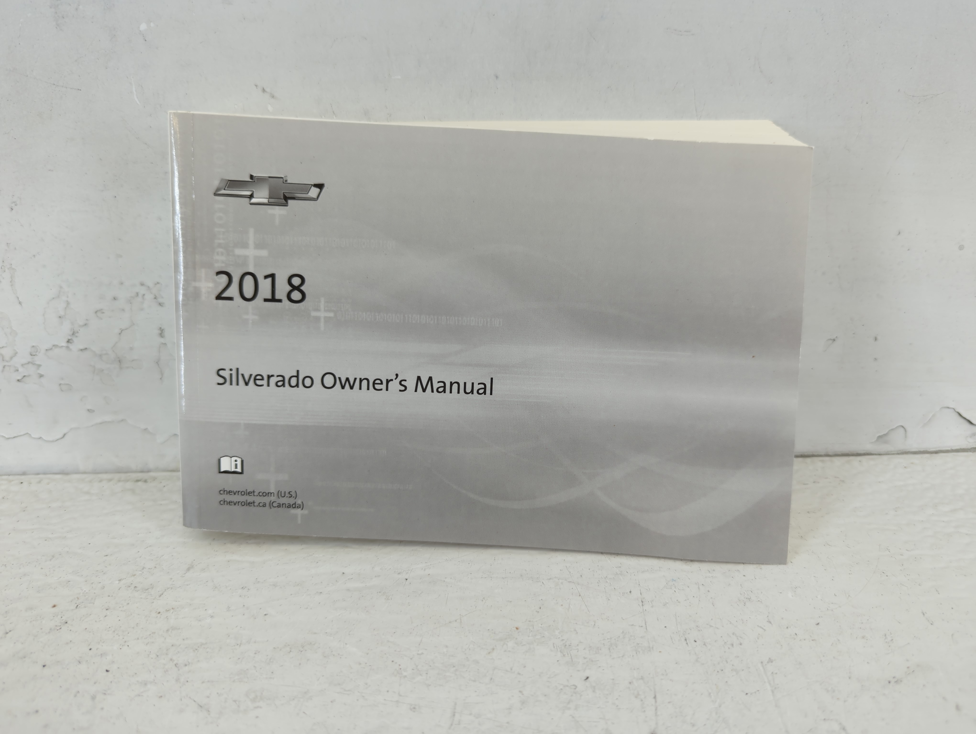 2018 Chevrolet Silverado Owners Manual Book Guide 674949 - Oemusedautoparts1.com