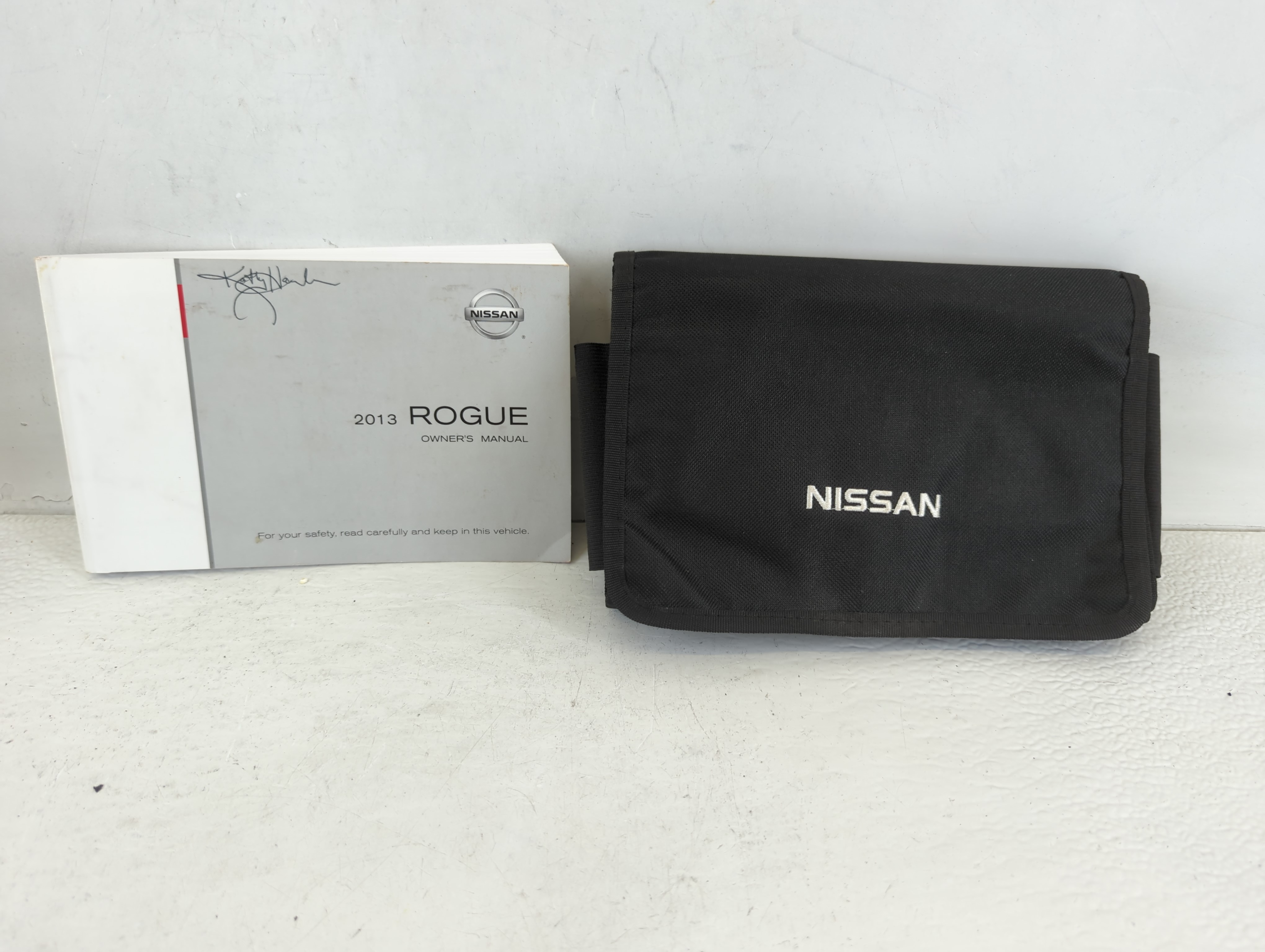 2013 Nissan Rogue Owners Manual Book Guide 674969 - Oemusedautoparts1.com