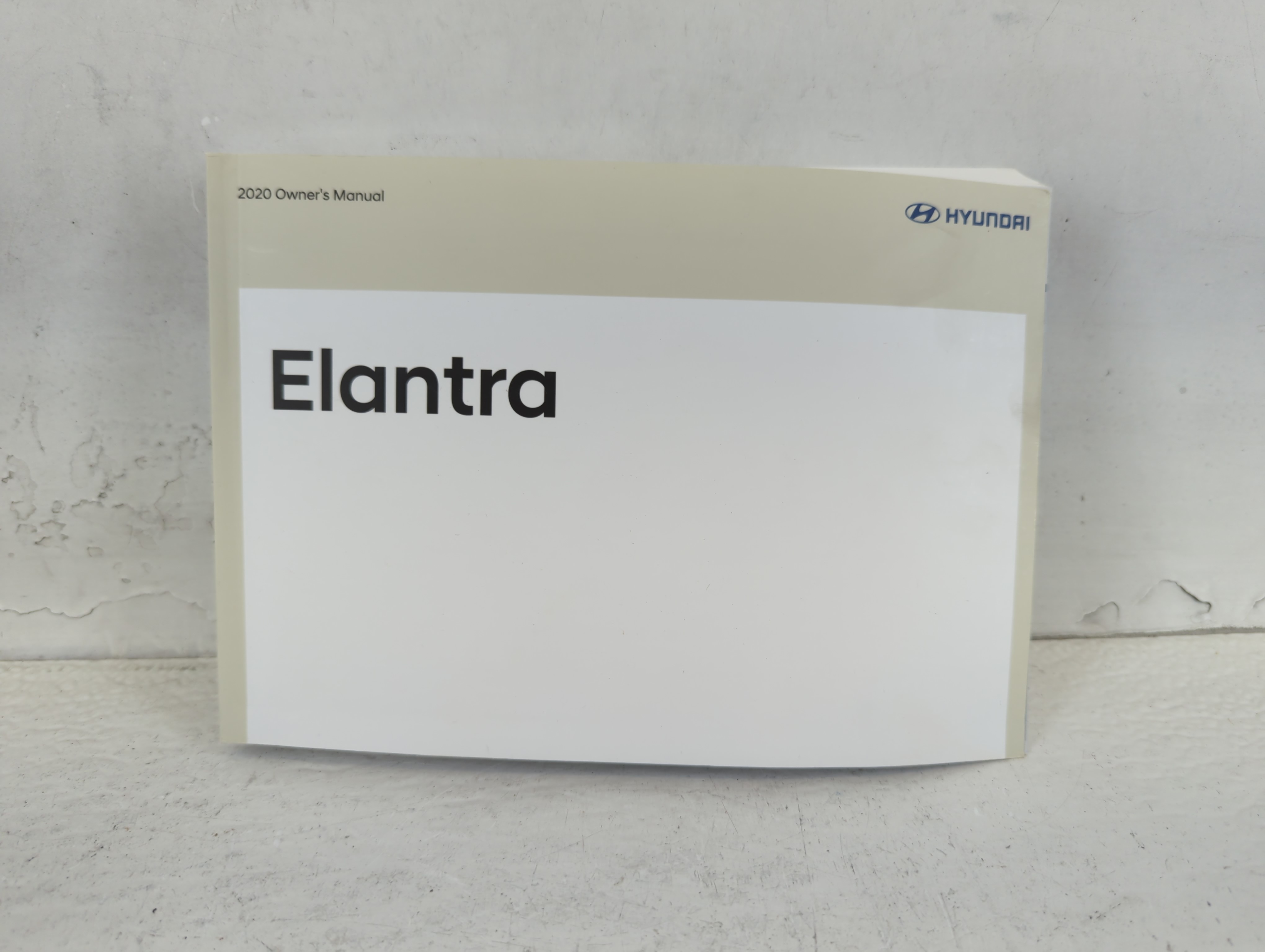 Picture of 2020 Hyundai Elantra Owners Manual Book Guide 674971