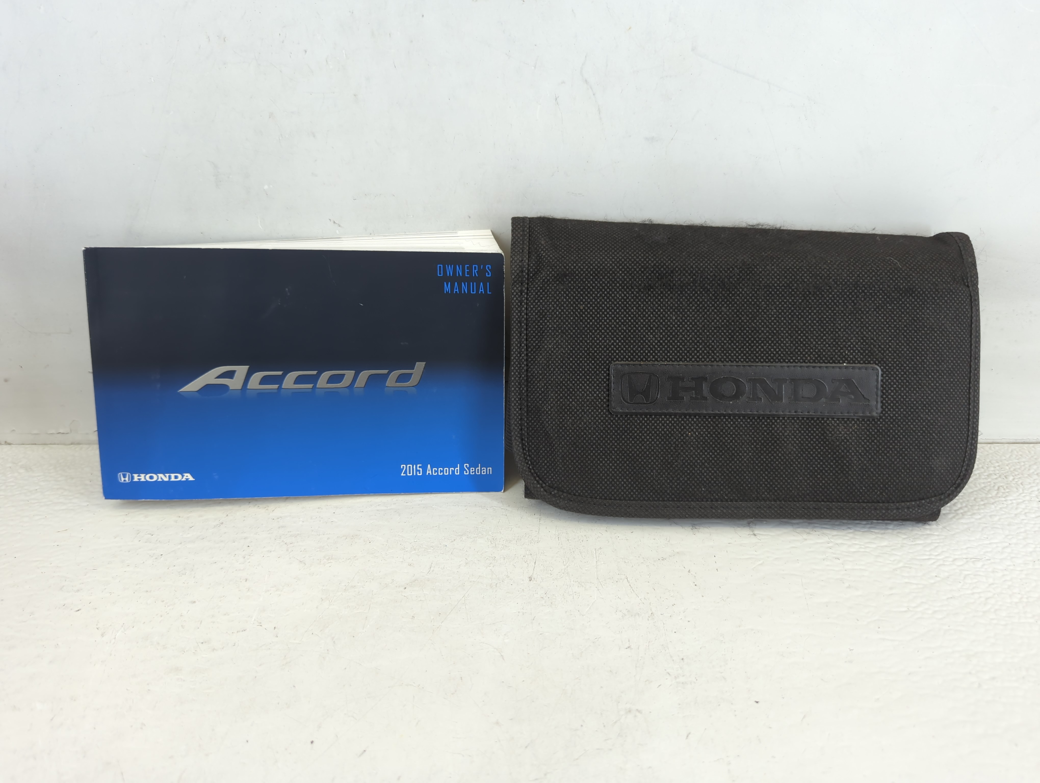 Picture of 2015 Honda Accord Owners Manual Book Guide 675017