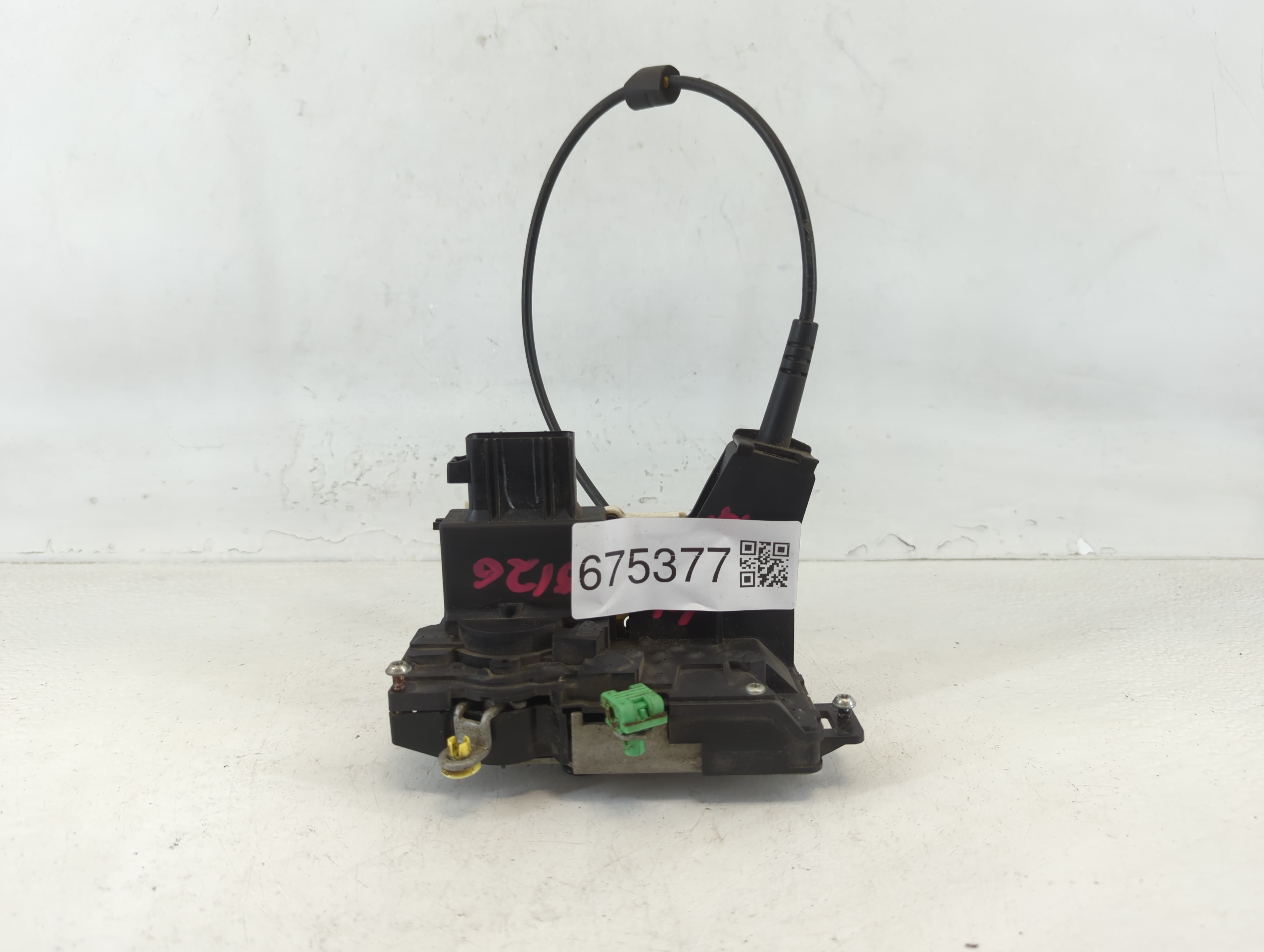 2010-2012 Ford Fusion Passenger Front Right Door Handle Exterior Assembly 675377 - Oemusedautoparts1.com