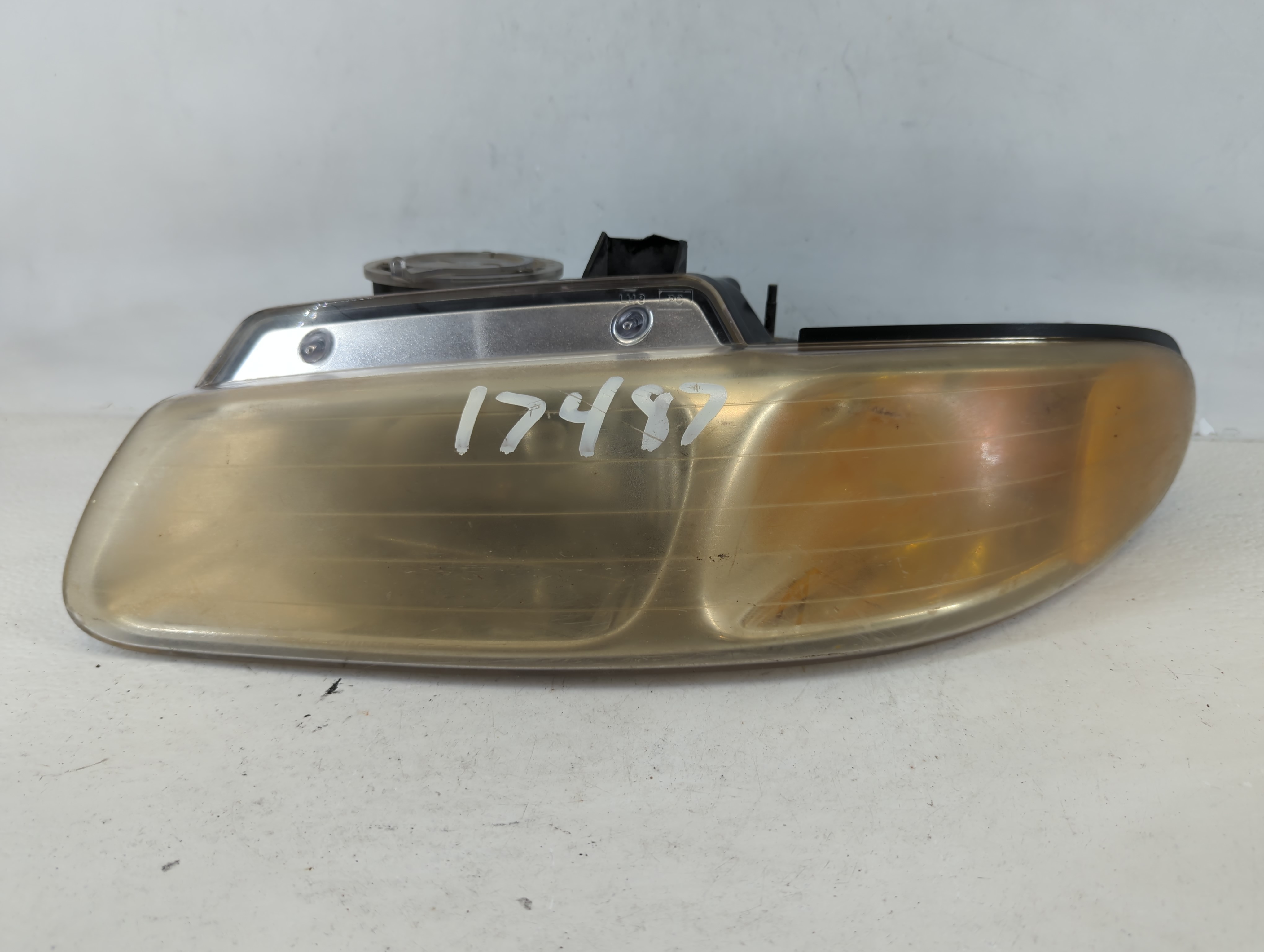 Picture of 1996 Chrysler Town & Country Driver Left Oem Head Light Headlight Lamp 675439