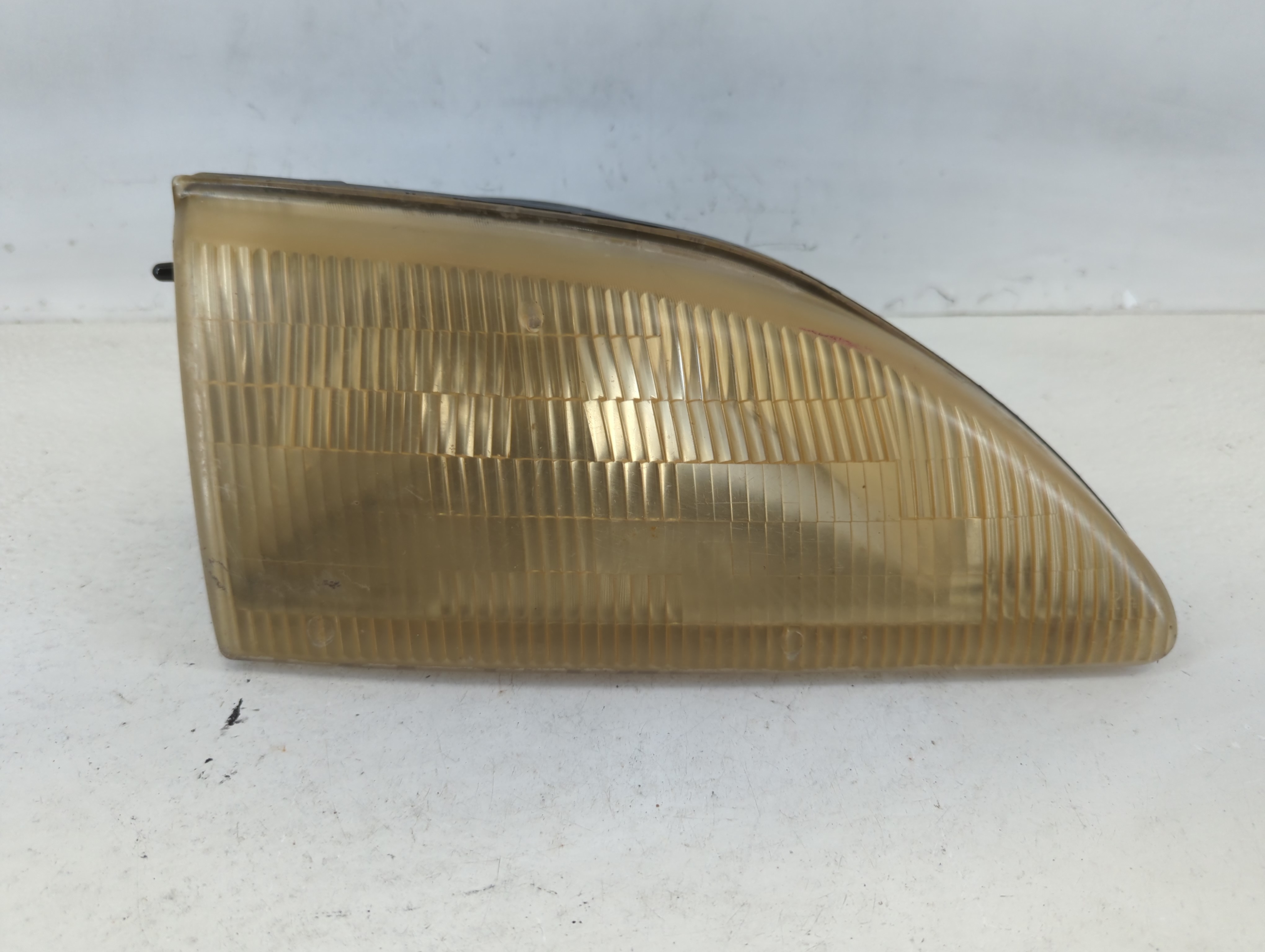 Picture of Ford Gt Passenger Right Oem Head Light Headlight Lamp 675446
