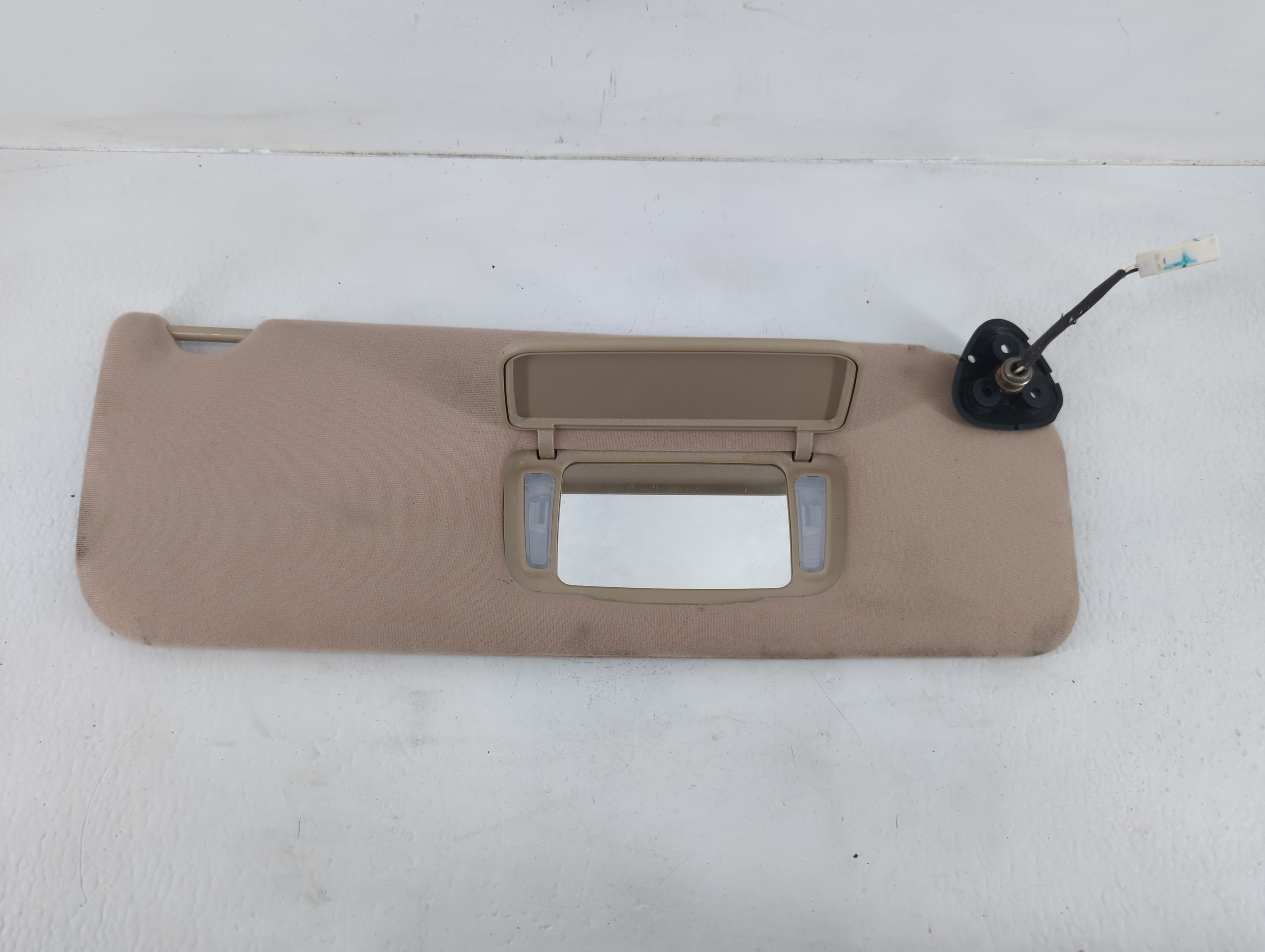 Picture of 2005-2010 Toyota Sienna Passenger Sun Visor Mirror Right Sunvisor Beige 675827
