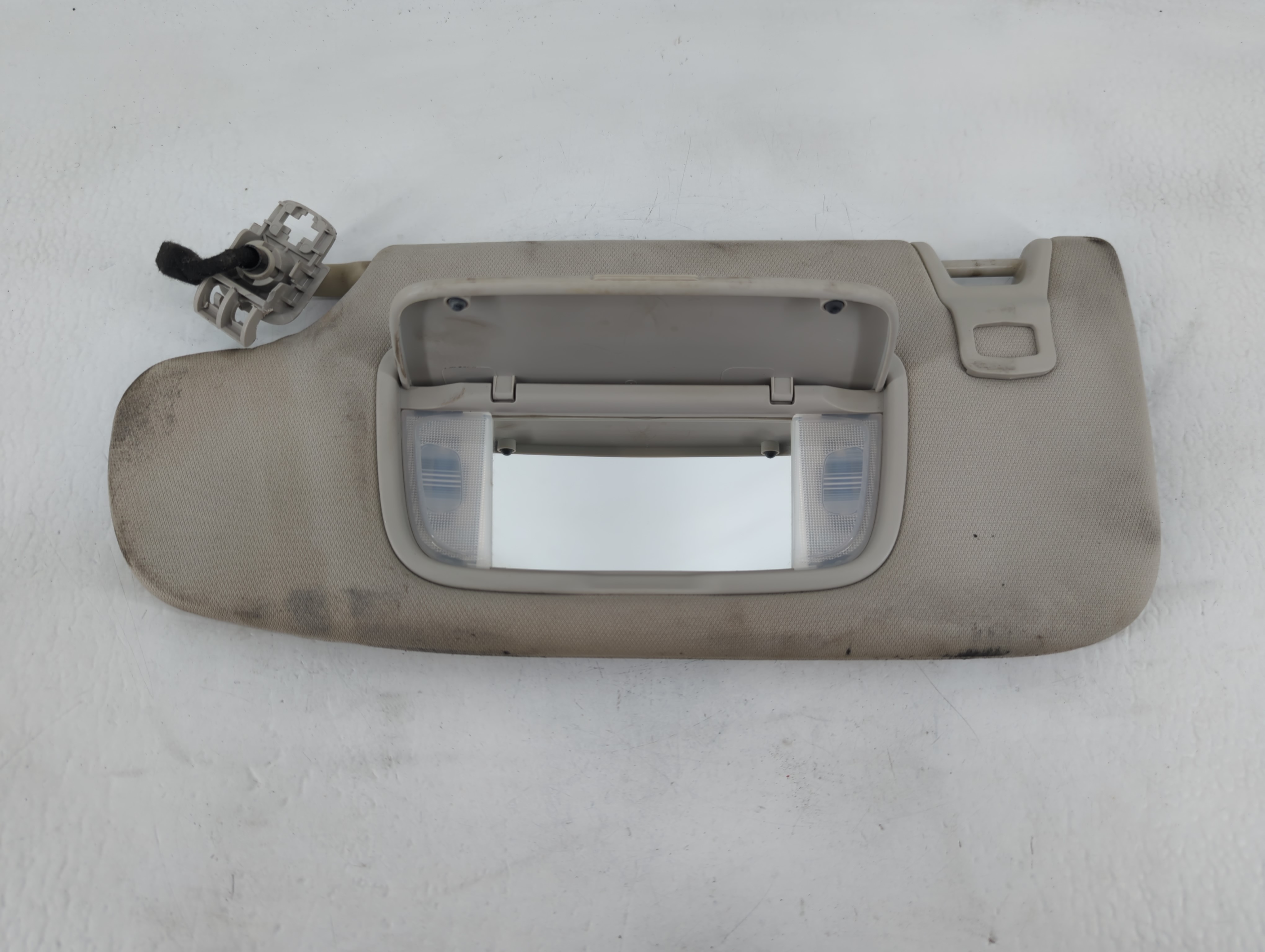 2021 Lincoln Navigator Driver Sun Visor Mirror Left Sunvisor Gray 675840 - Oemusedautoparts1.com